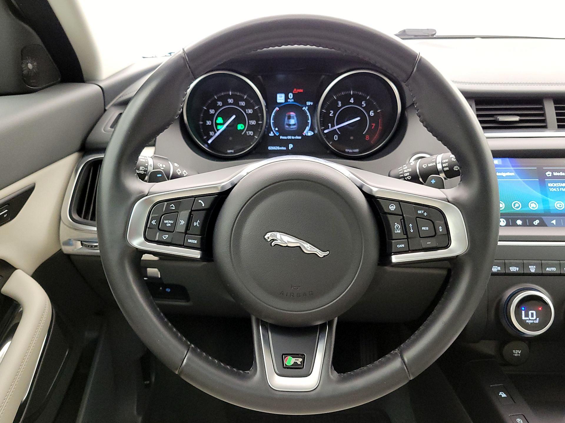 Thumbnail: 2020 Jaguar E-Pace - 10