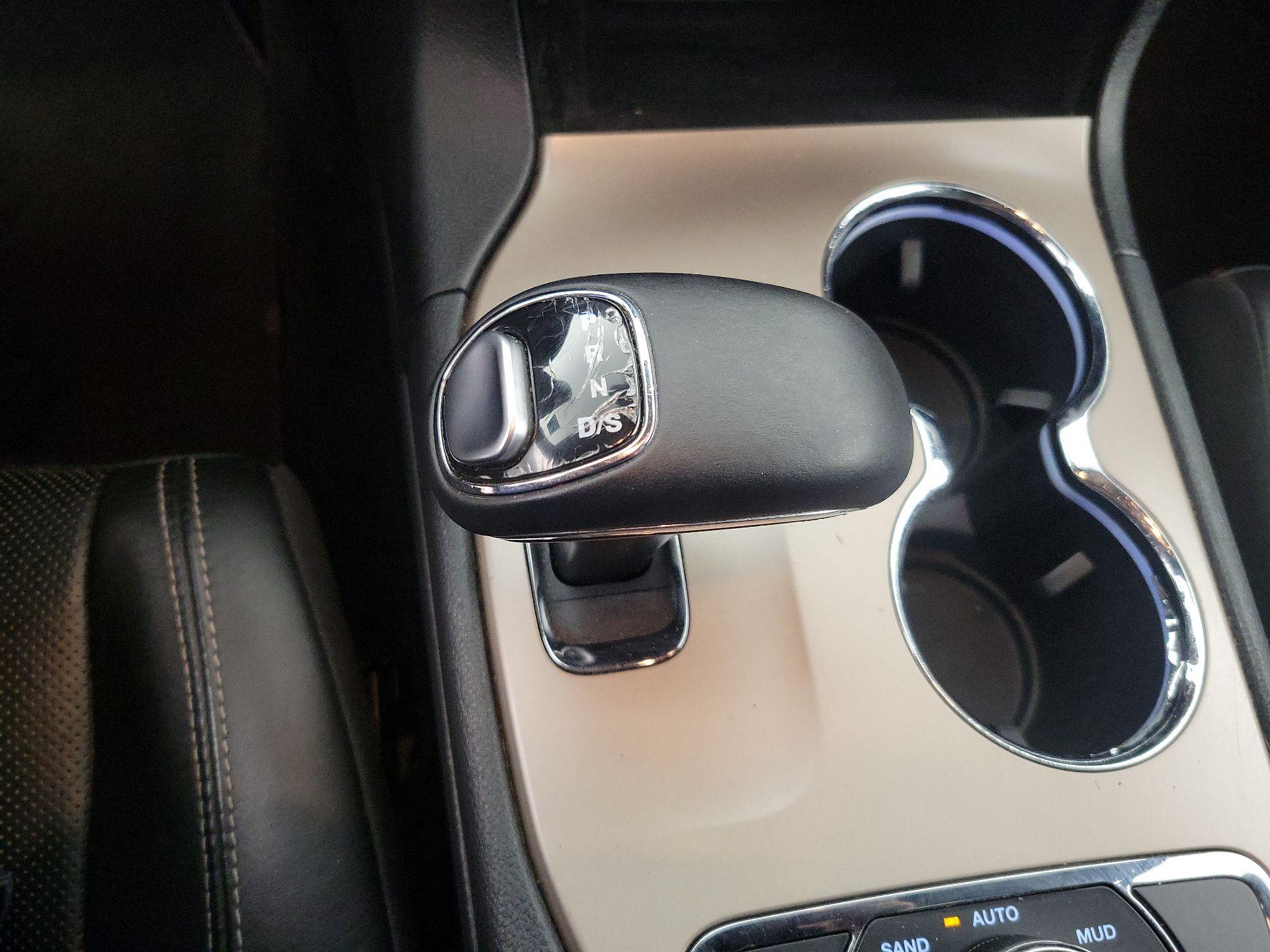 Thumbnail: 2014 Jeep Grand Cherokee - 18