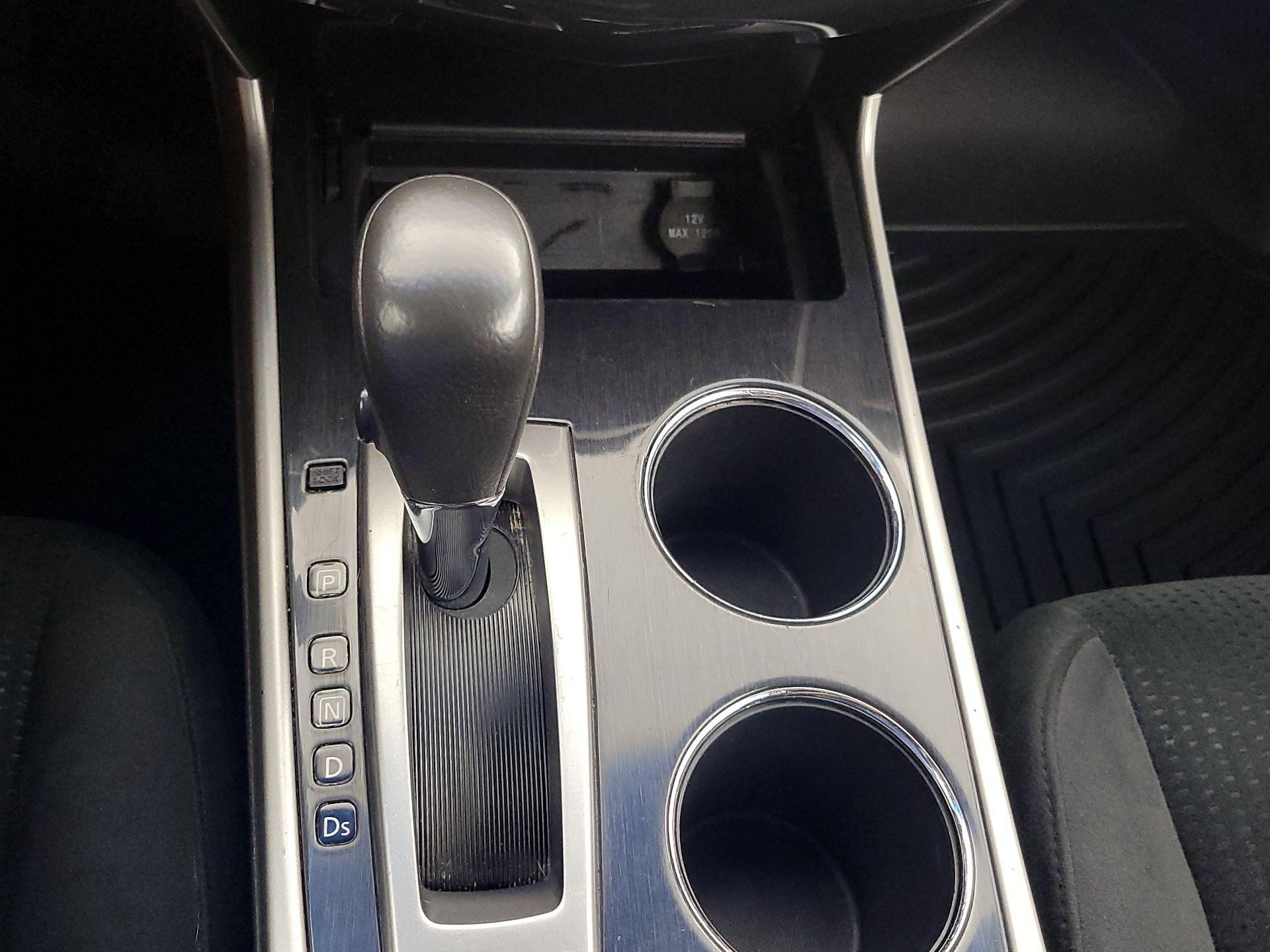 Thumbnail: 2014 Nissan Altima - 15