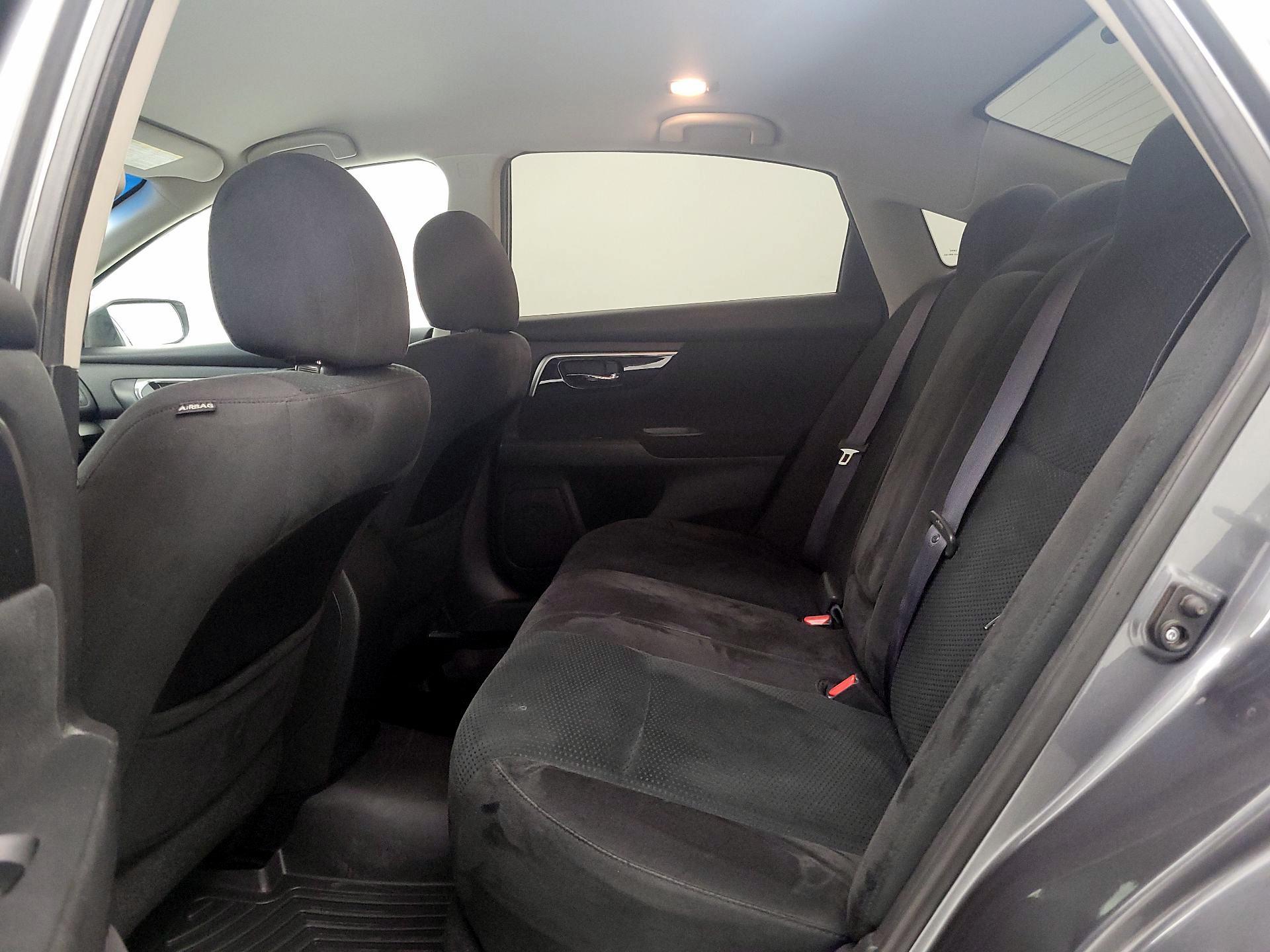 Thumbnail: 2014 Nissan Altima - 16