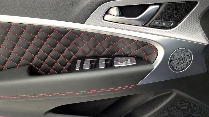 2022 Genesis G70 3.3T 12
