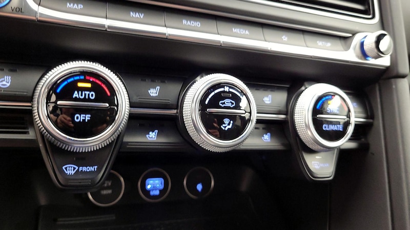 2022 Genesis G70 3.3T 17