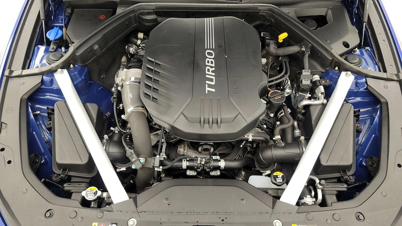 2022 Genesis G70 3.3T 23