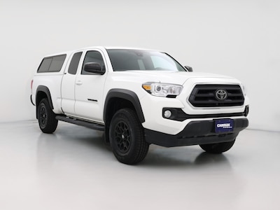 White 2023 Toyota Tacoma SR5