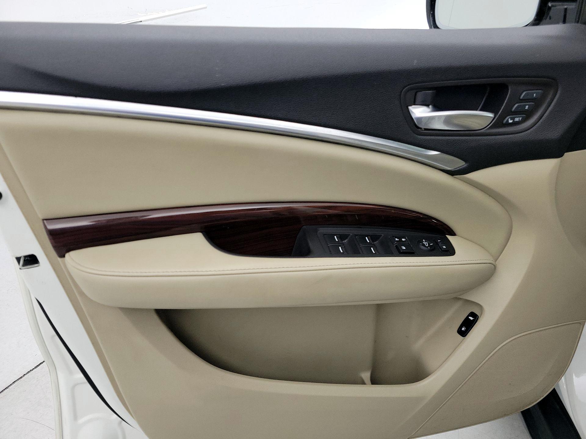 Thumbnail: 2016 Acura MDX - 12