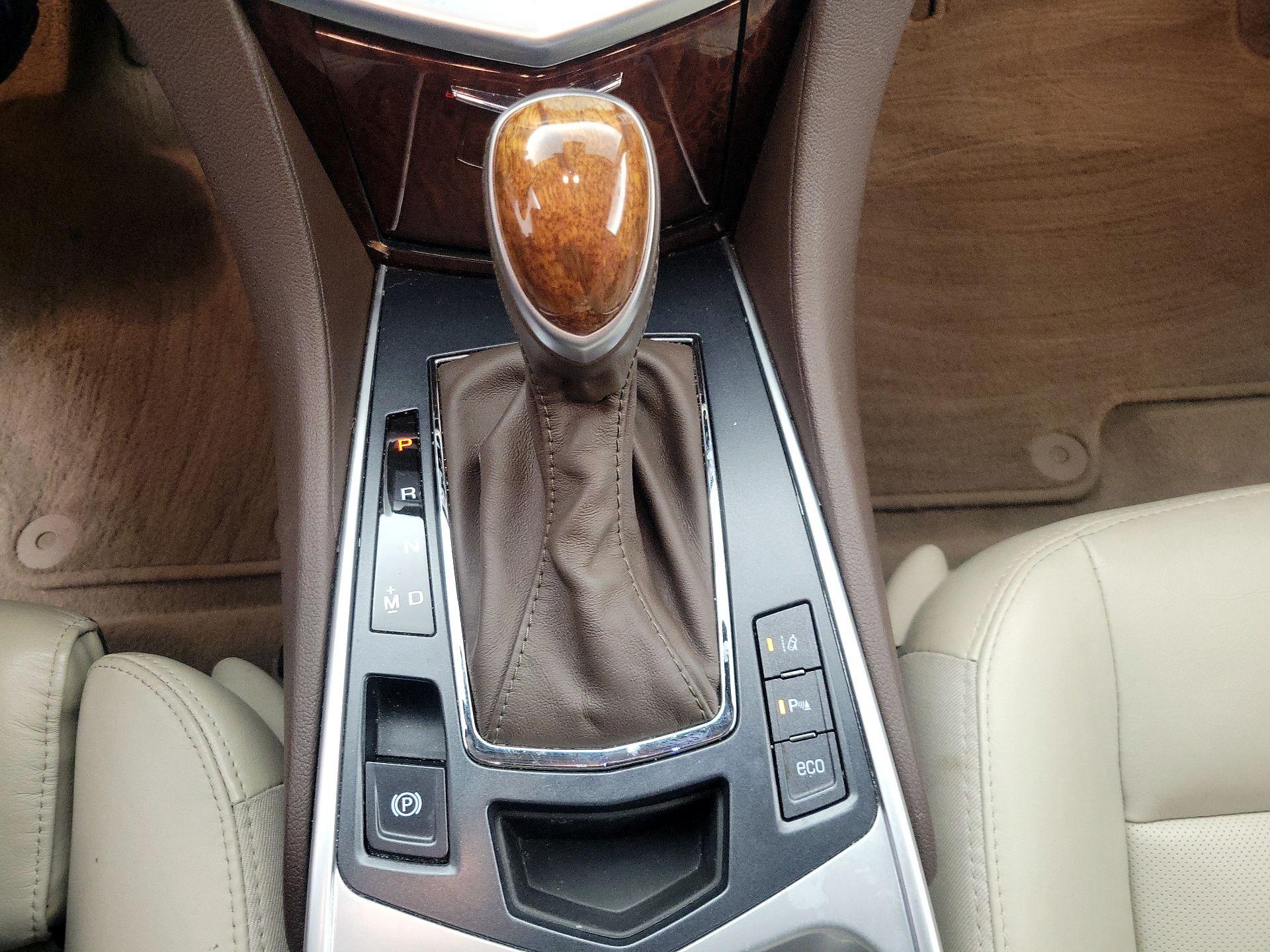 Thumbnail: 2016 Cadillac SRX - 18