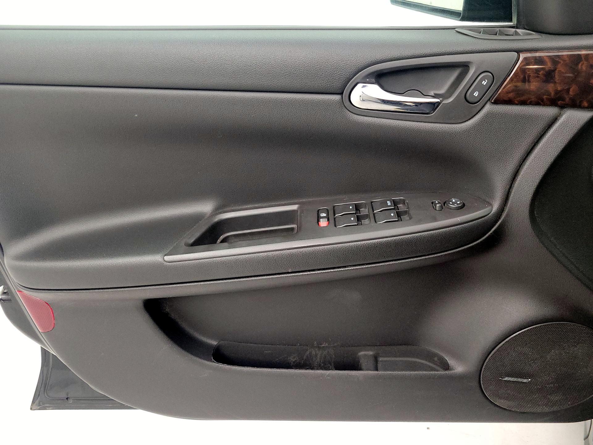 Thumbnail: 2016 Chevrolet Impala - 12