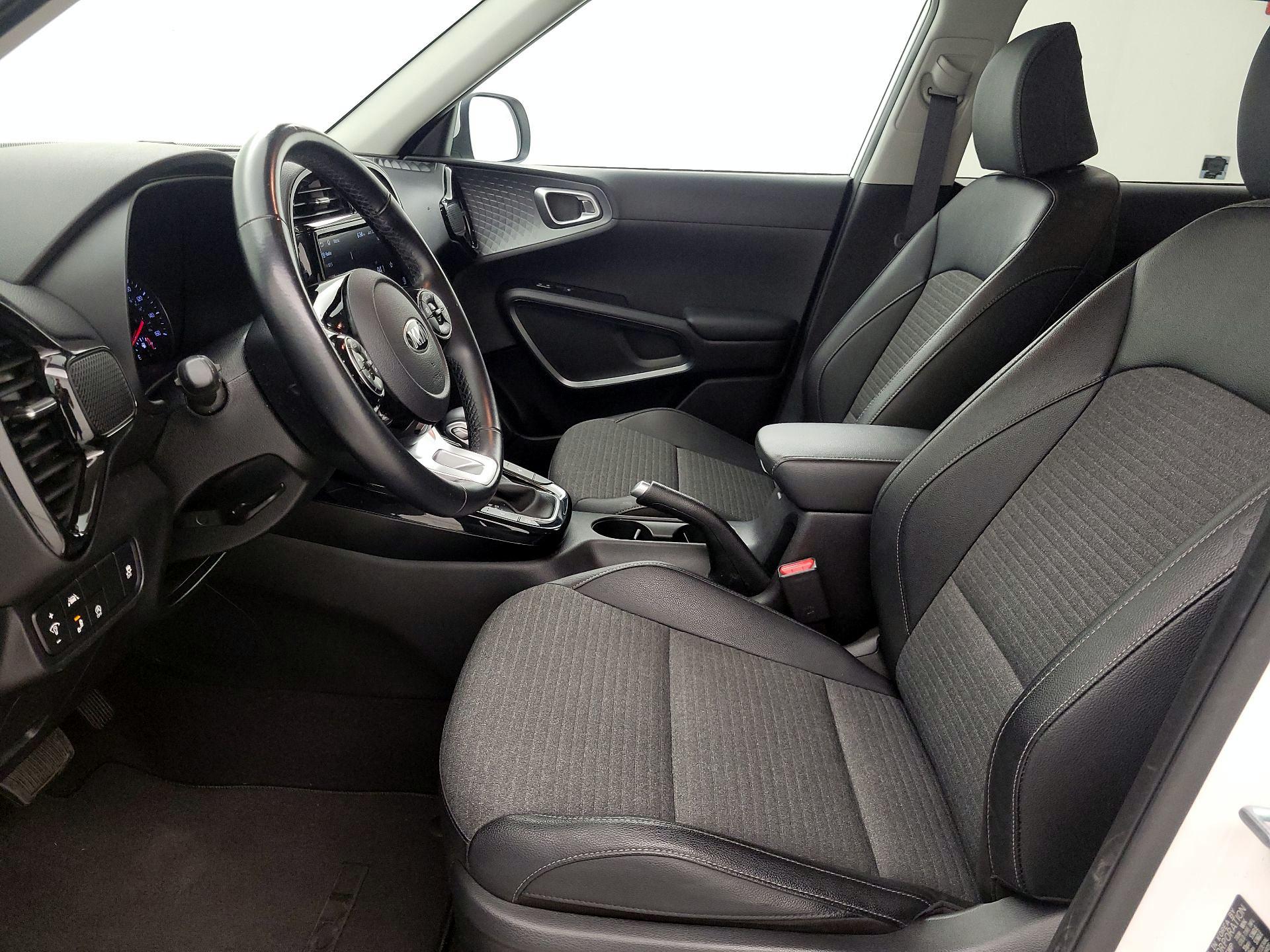 Thumbnail: 2020 Kia Soul - 11