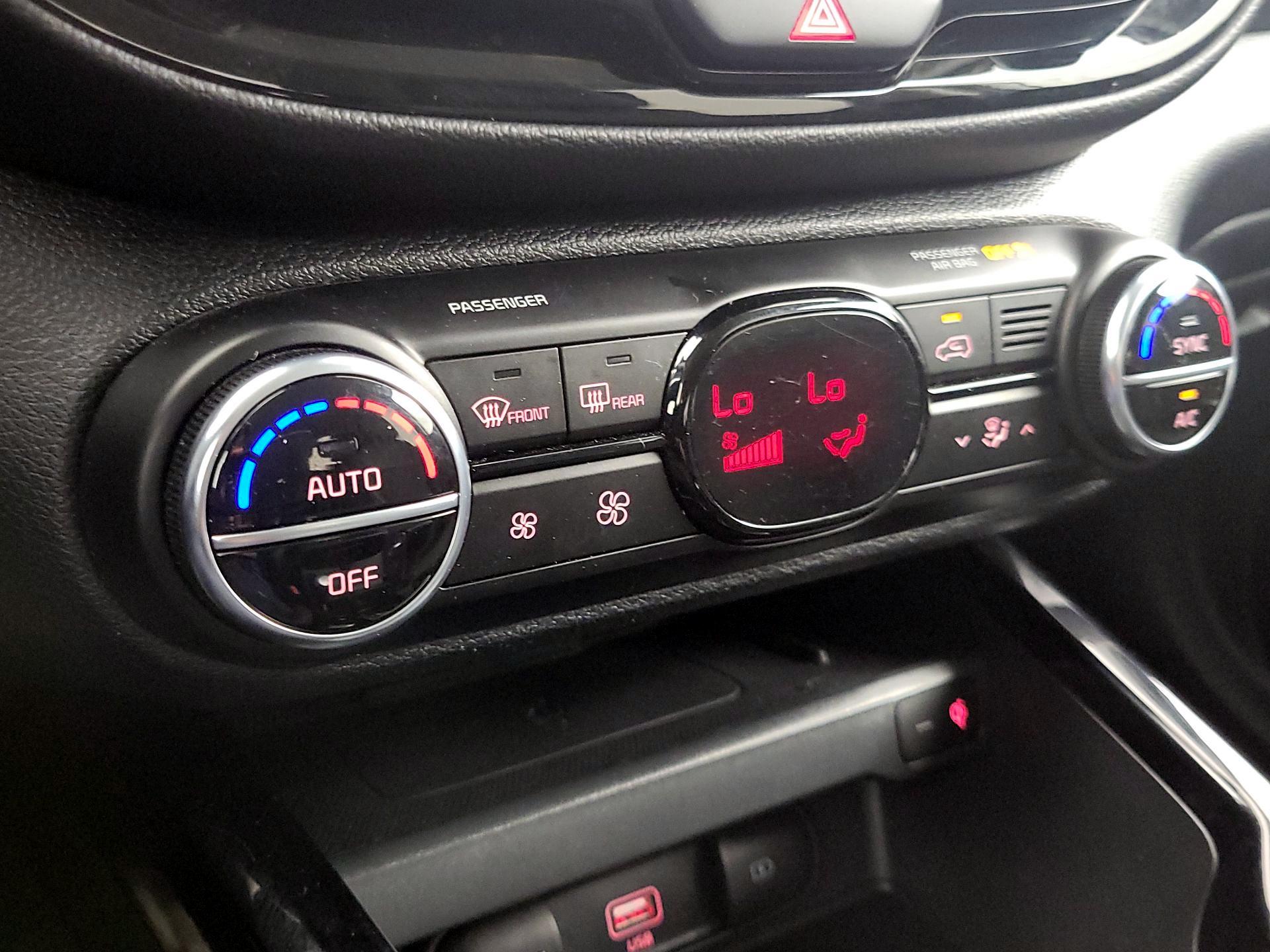 Thumbnail: 2020 Kia Soul - 17