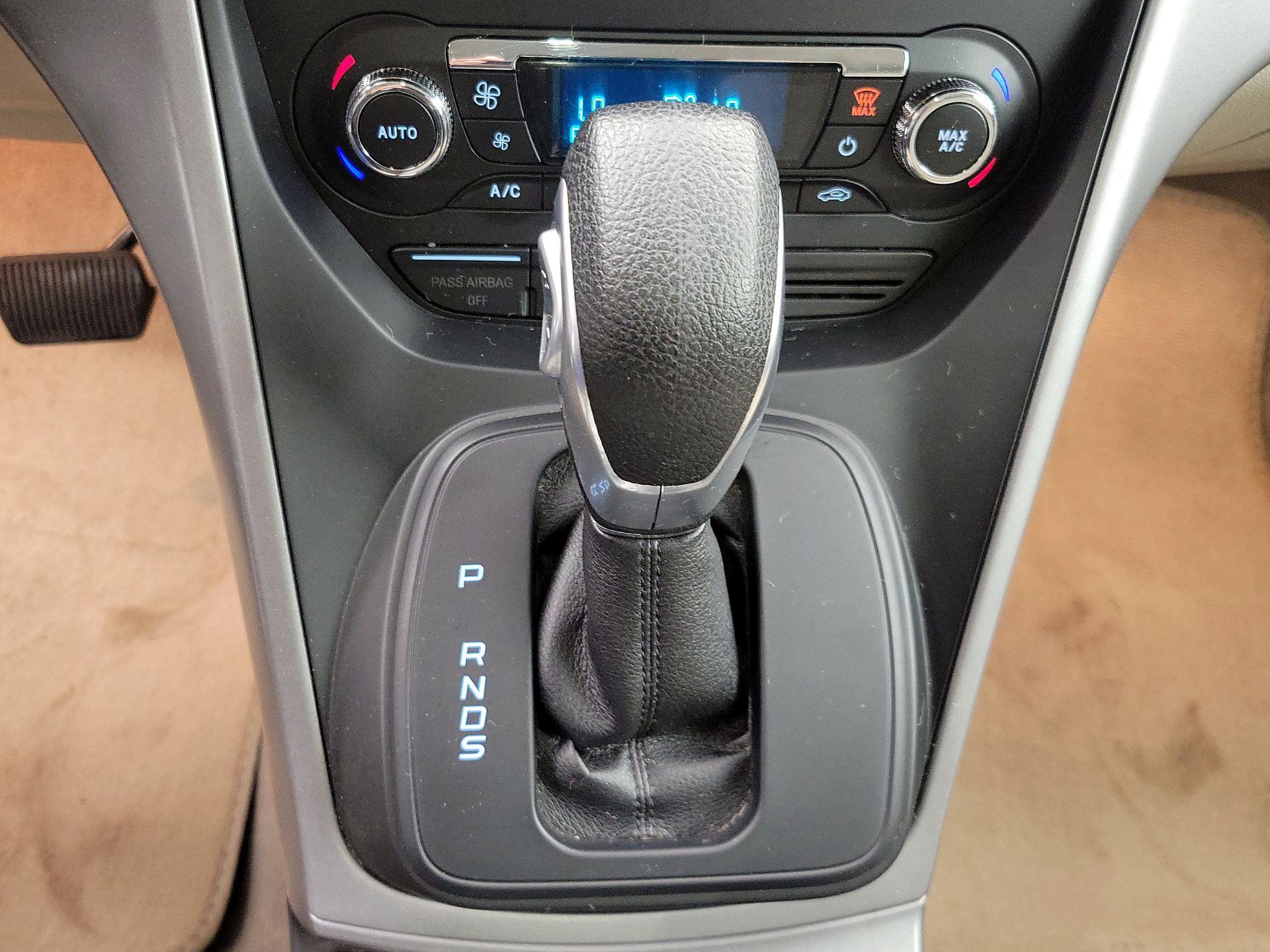Thumbnail: 2014 Ford Escape - 17