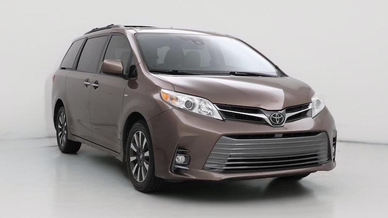 2018 Toyota Sienna XLE Hero Image