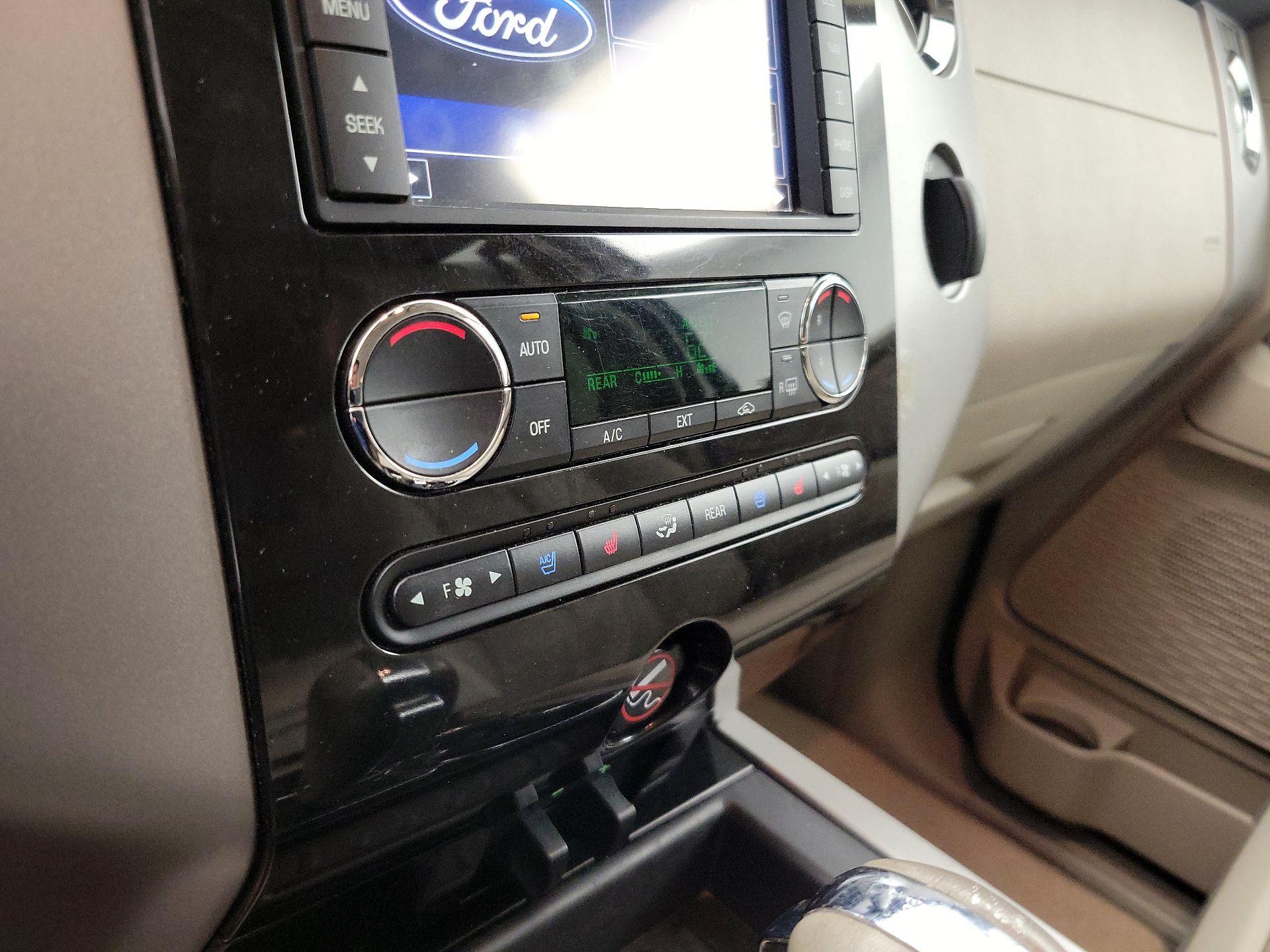 Thumbnail: 2014 Ford Expedition EL - 16