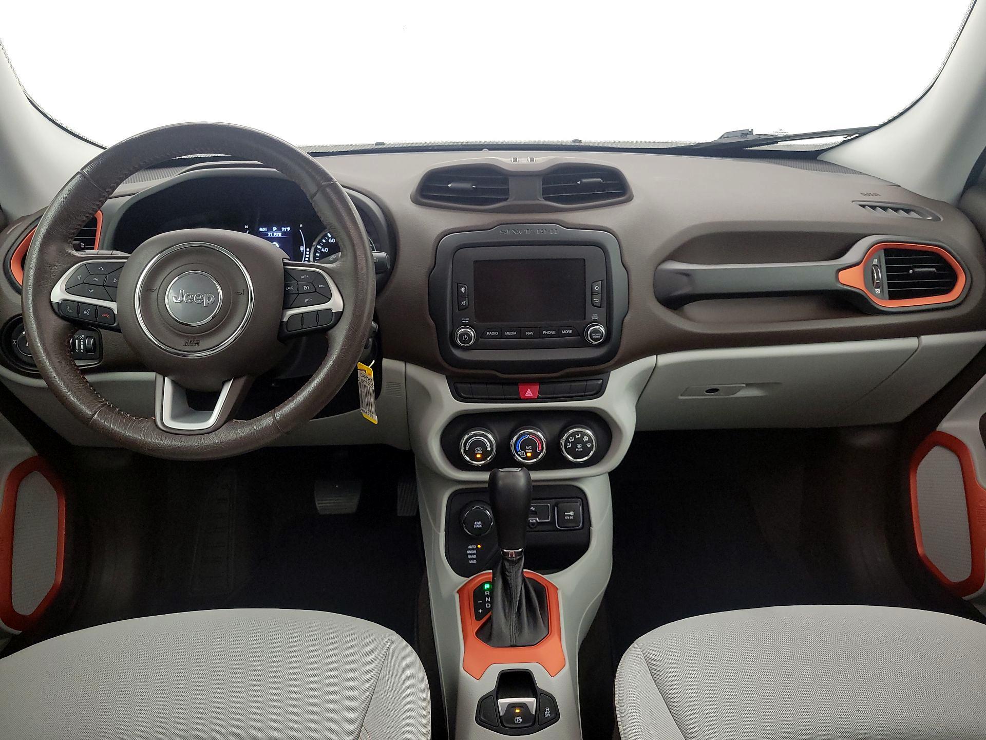 Thumbnail: 2015 Jeep Renegade - 9