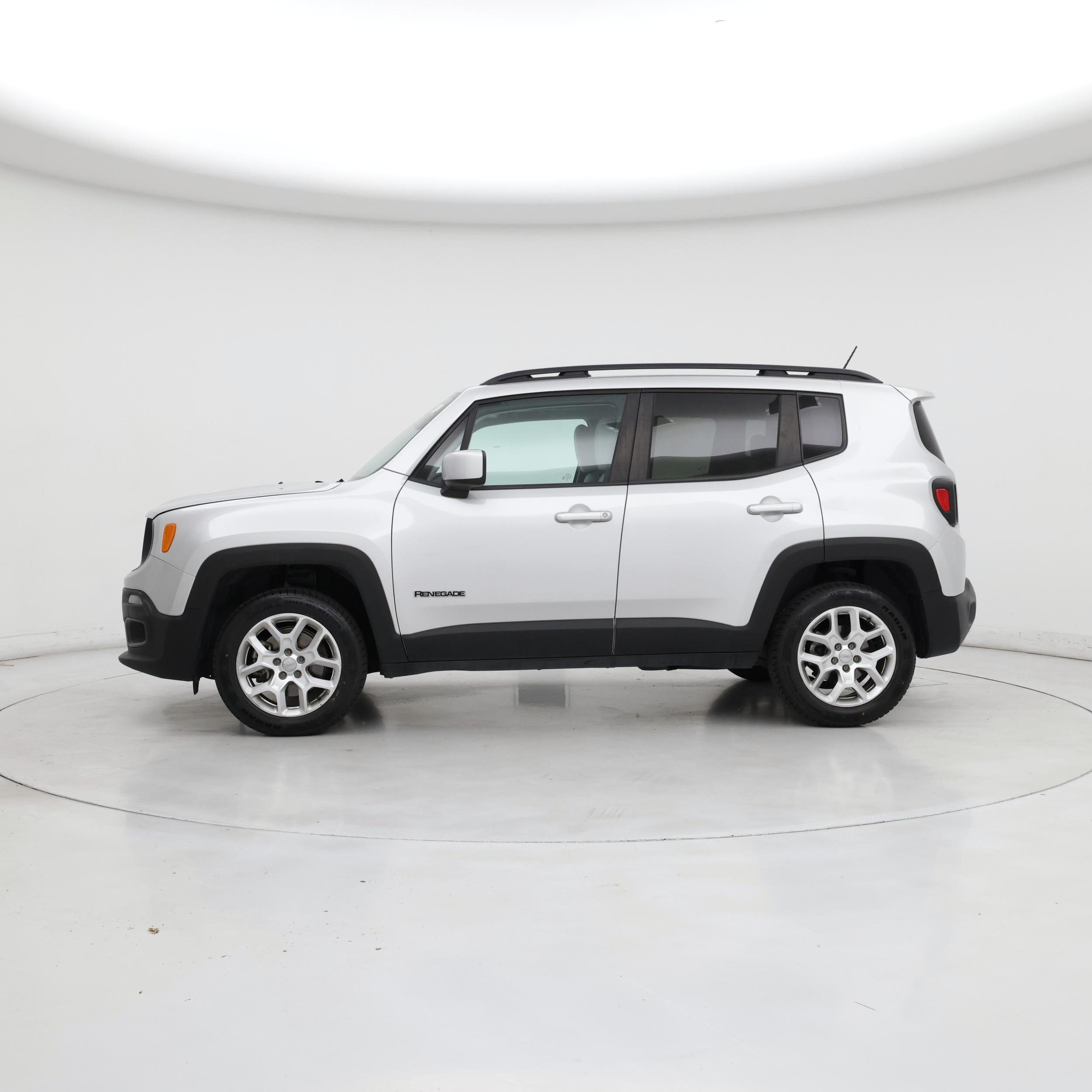 Thumbnail: 2015 Jeep Renegade - 3