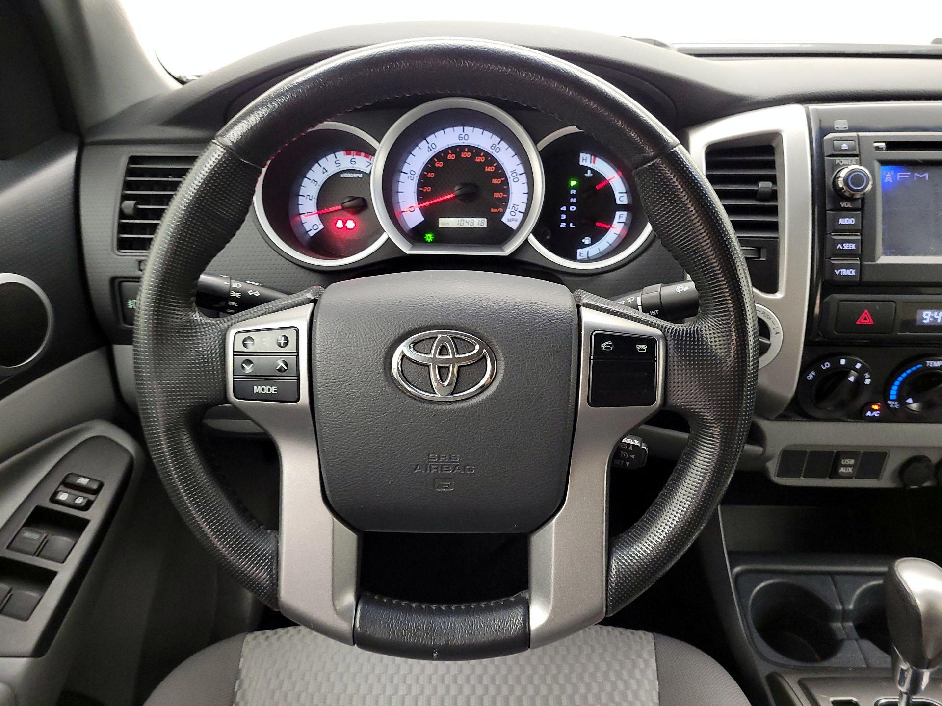 Thumbnail: 2013 Toyota Tacoma - 10