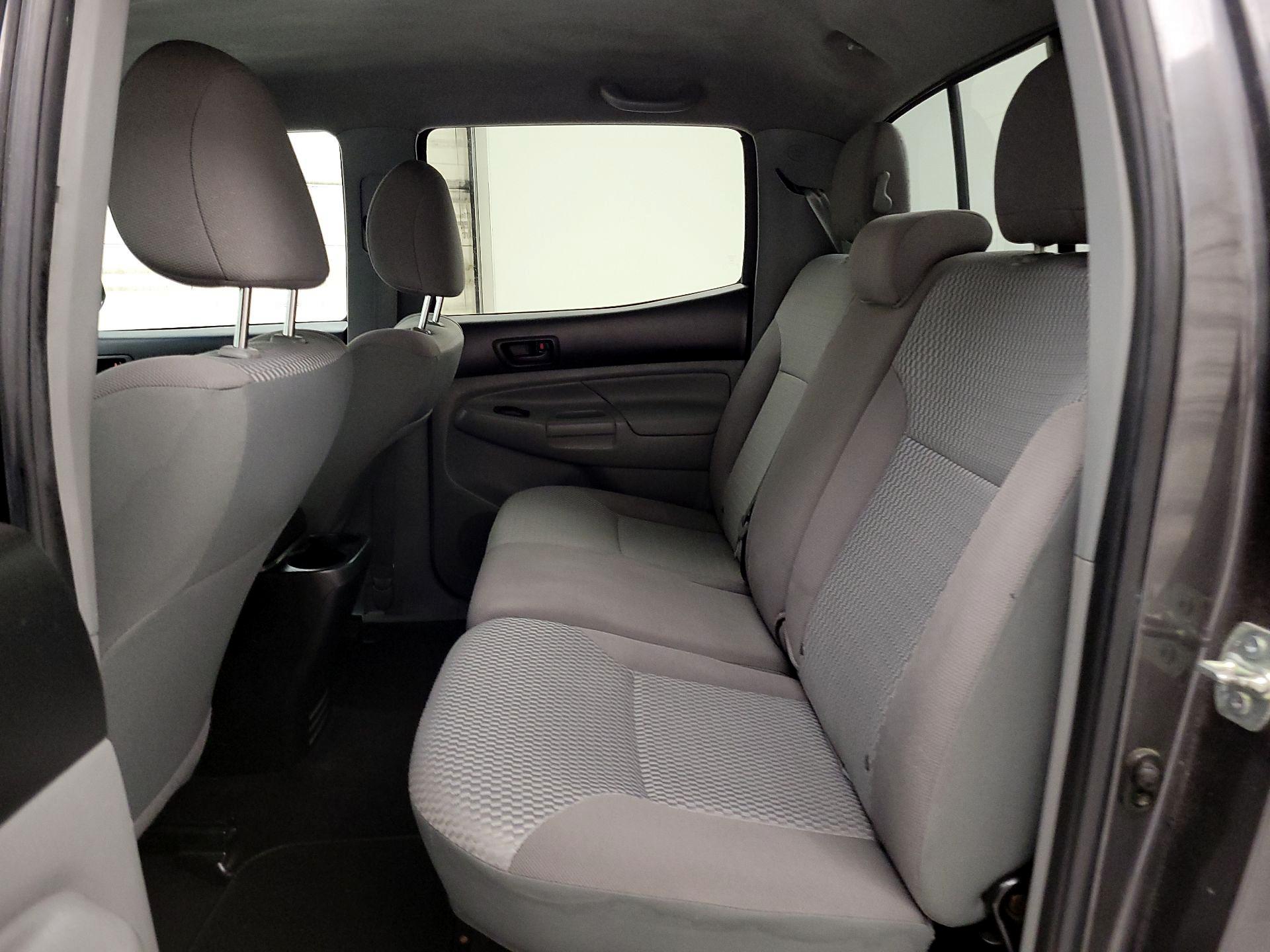 Thumbnail: 2013 Toyota Tacoma - 19