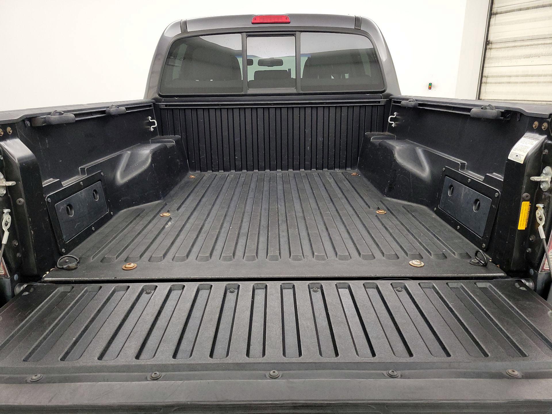 Thumbnail: 2013 Toyota Tacoma - 20