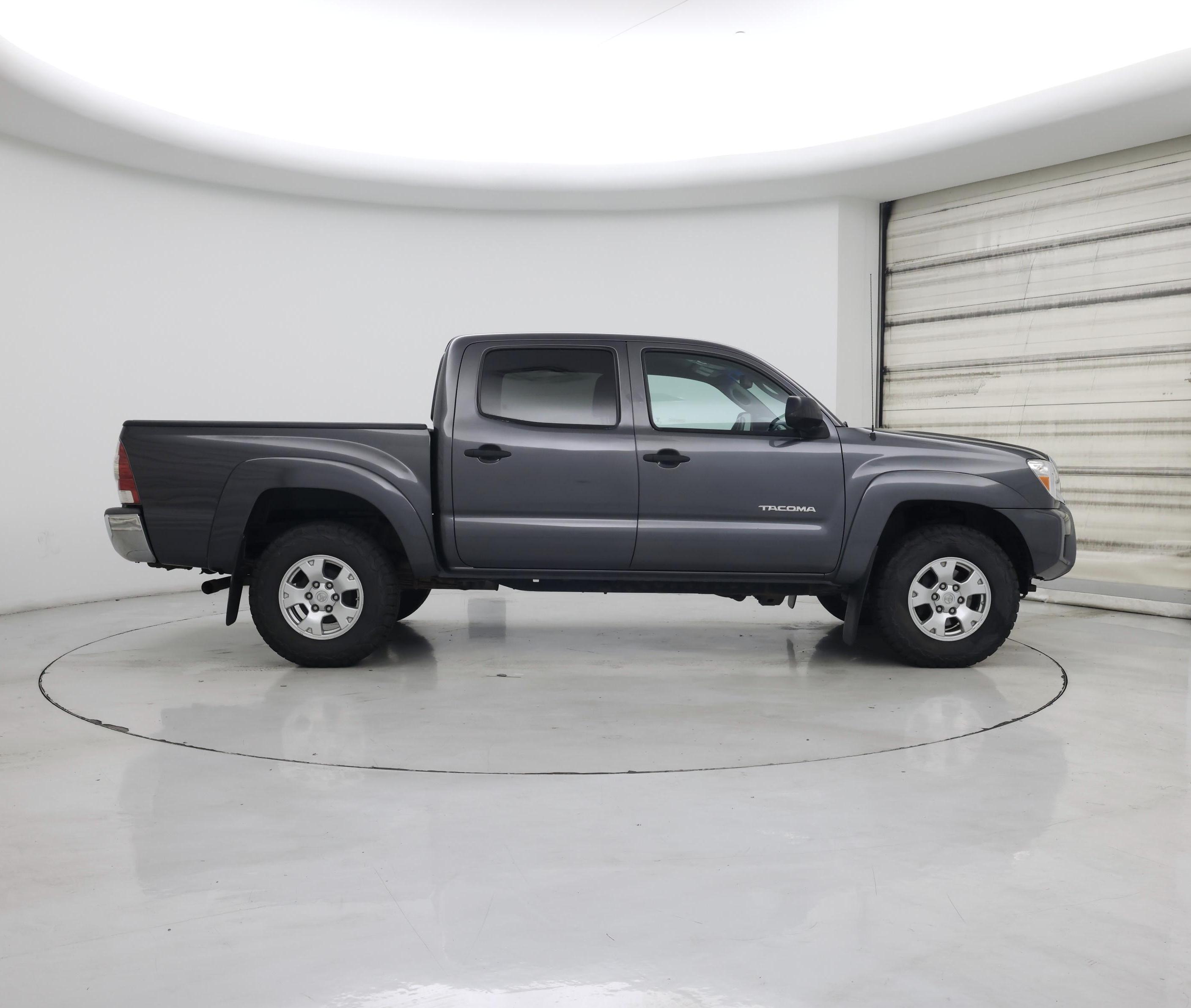 Thumbnail: 2013 Toyota Tacoma - 7