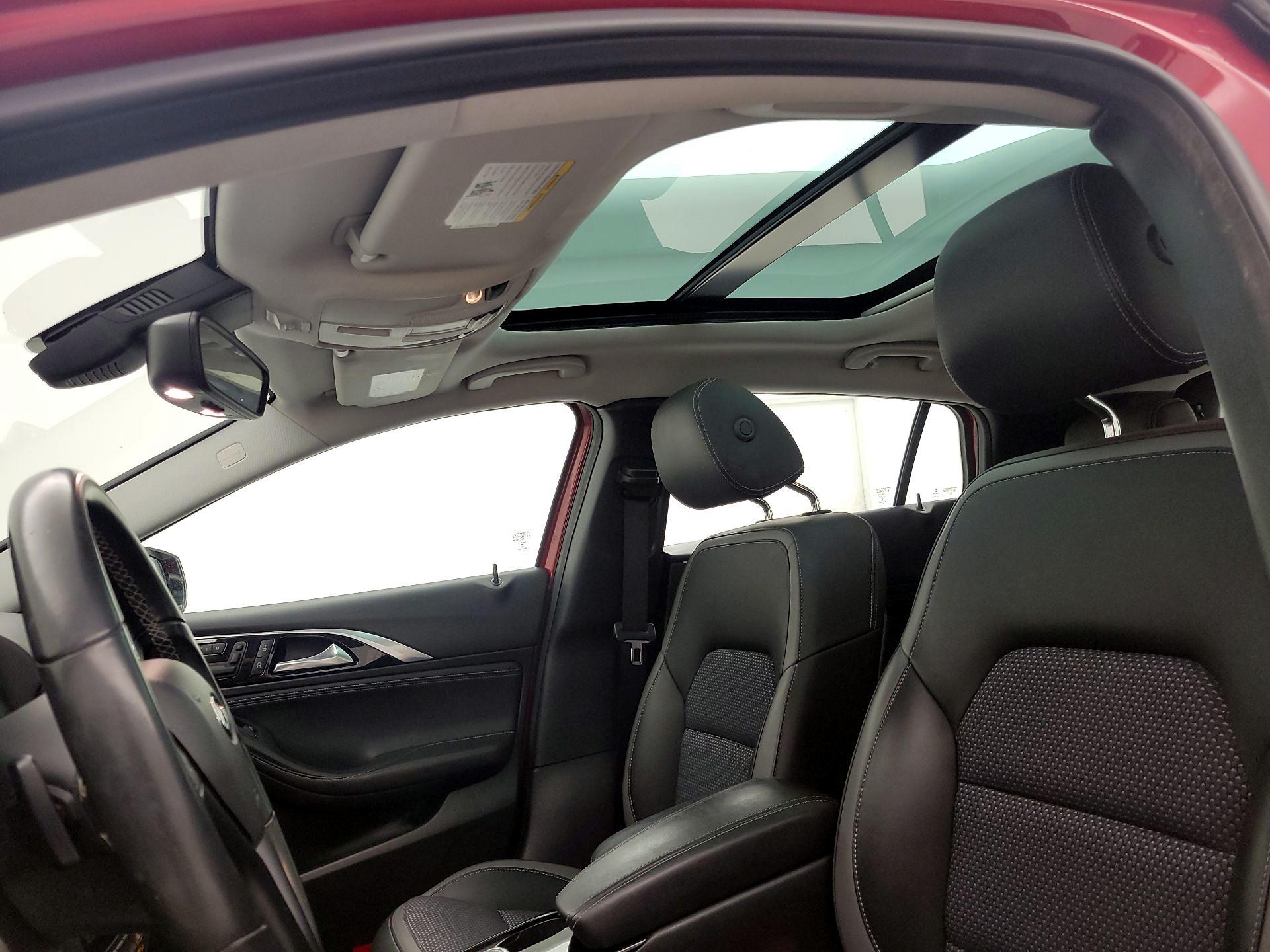 Thumbnail: 2019 INFINITI QX30 - 19
