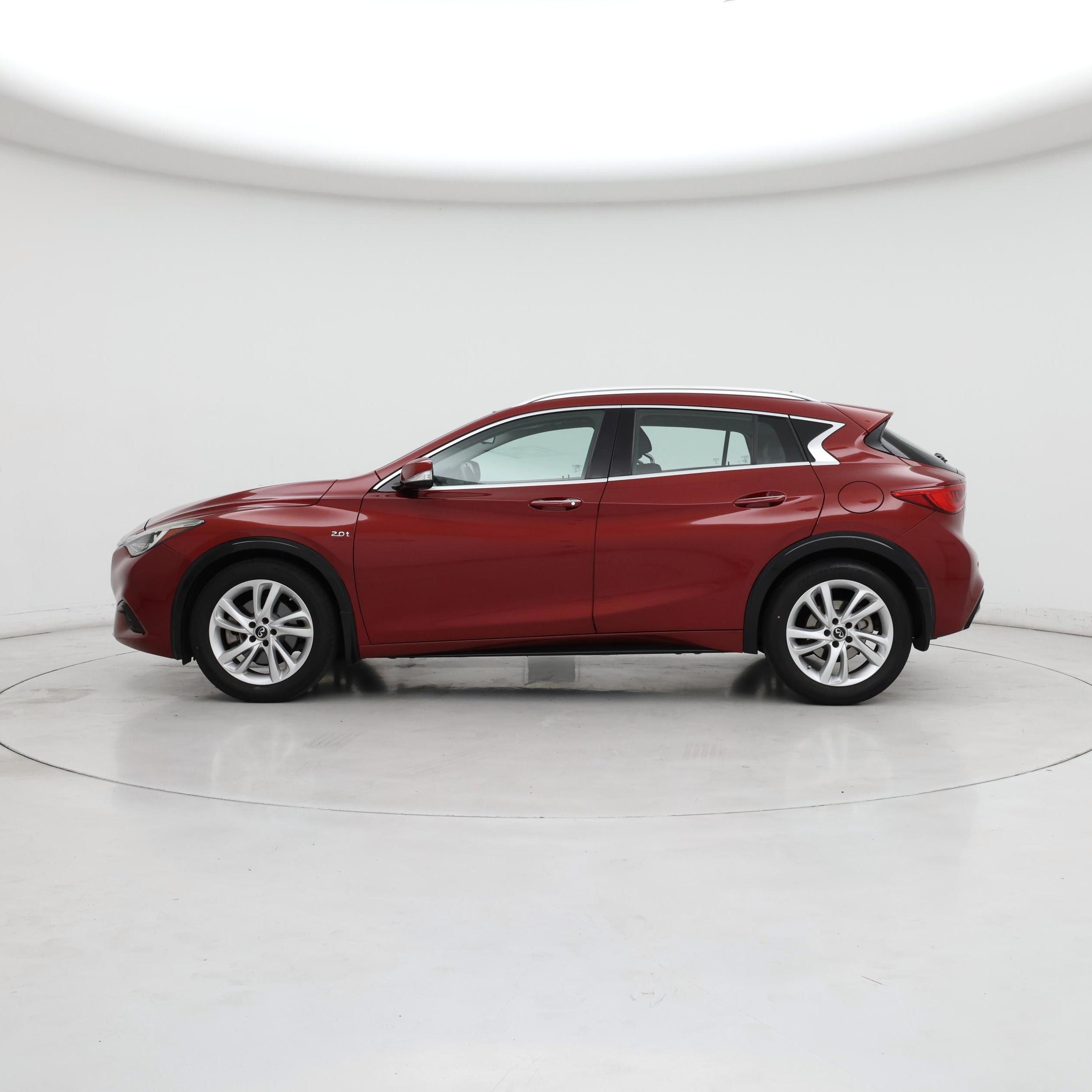 Thumbnail: 2019 INFINITI QX30 - 3