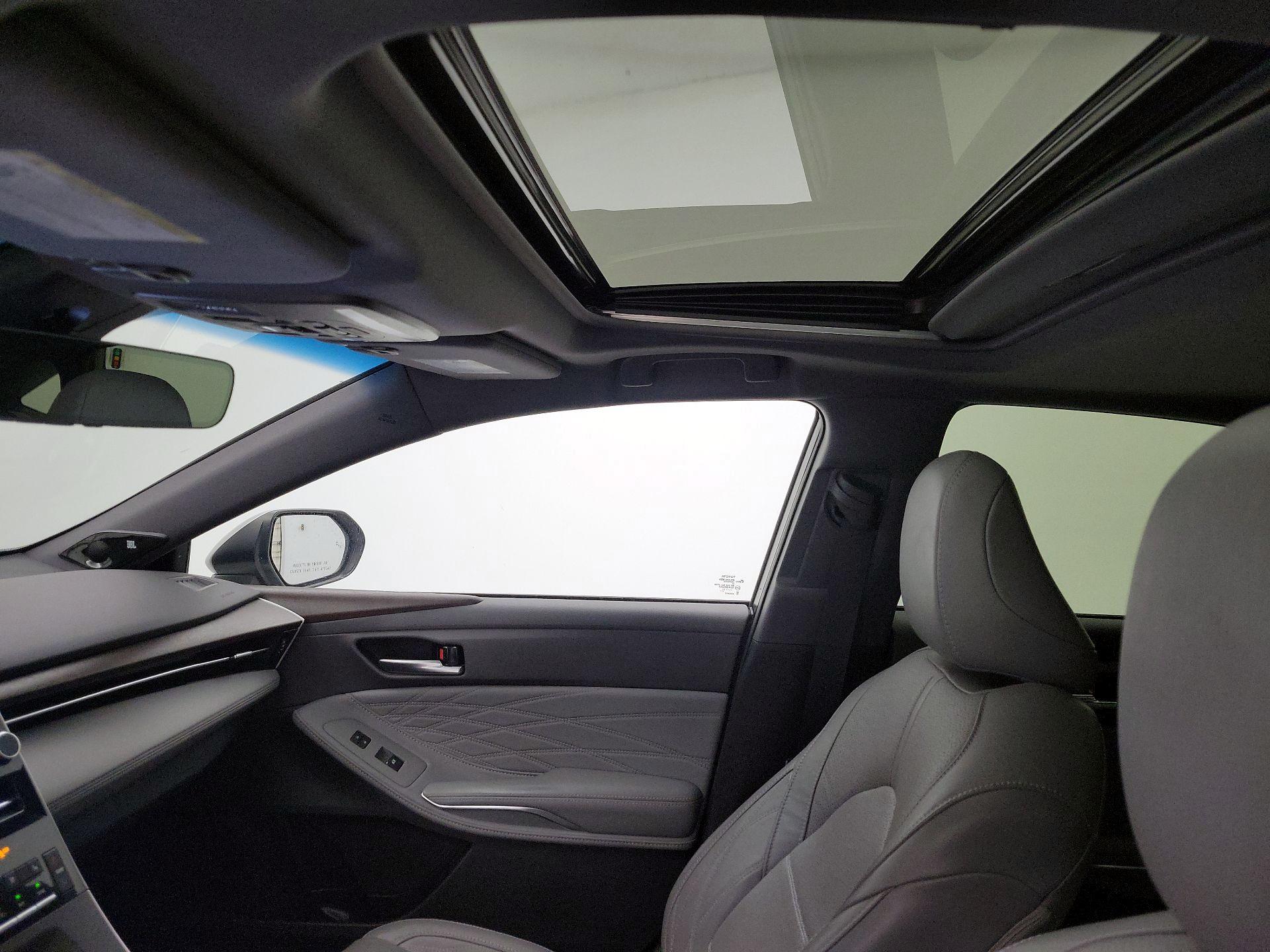 Thumbnail: 2021 Toyota Avalon - 20