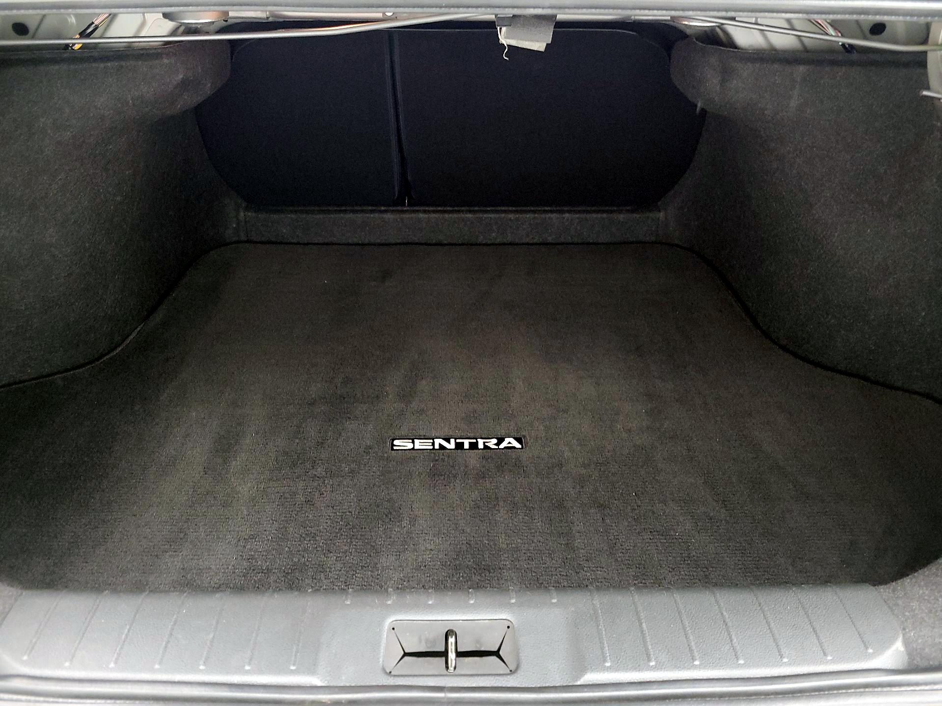 Thumbnail: 2023 Nissan Sentra - 19