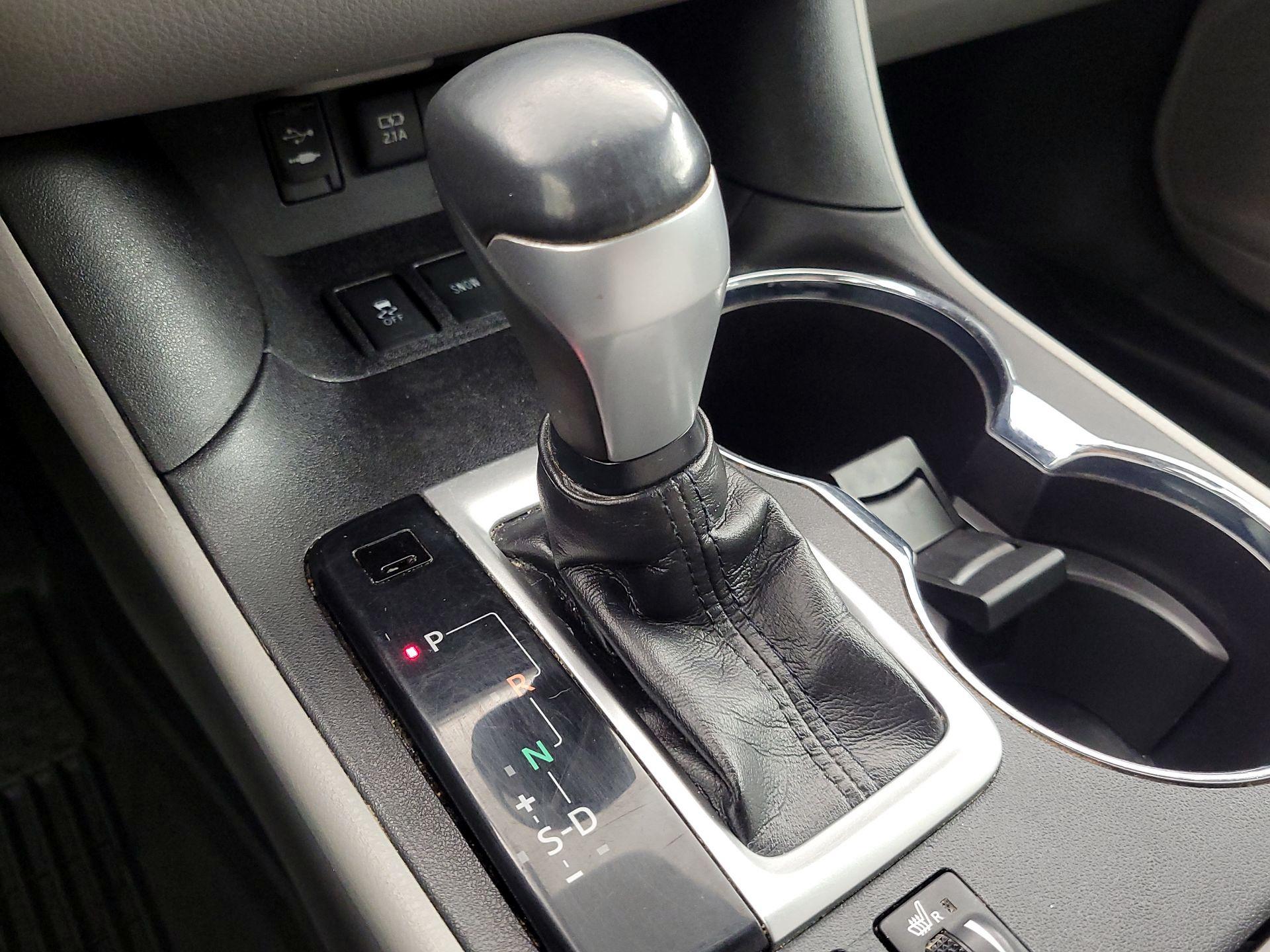 Thumbnail: 2018 Toyota Highlander - 17