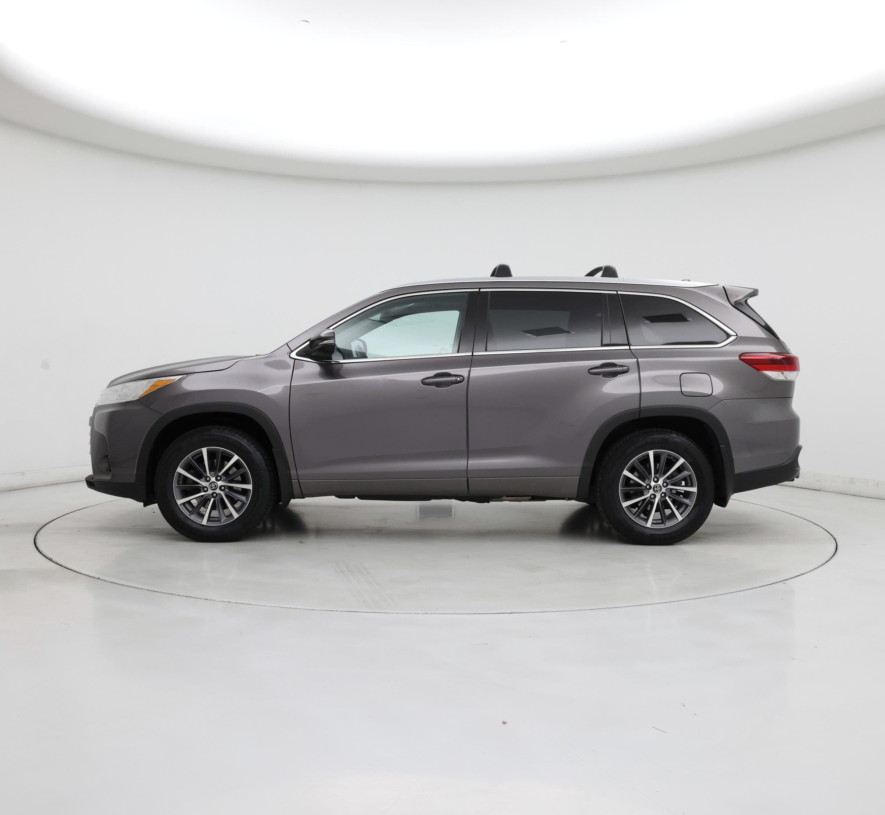 Thumbnail: 2018 Toyota Highlander - 3
