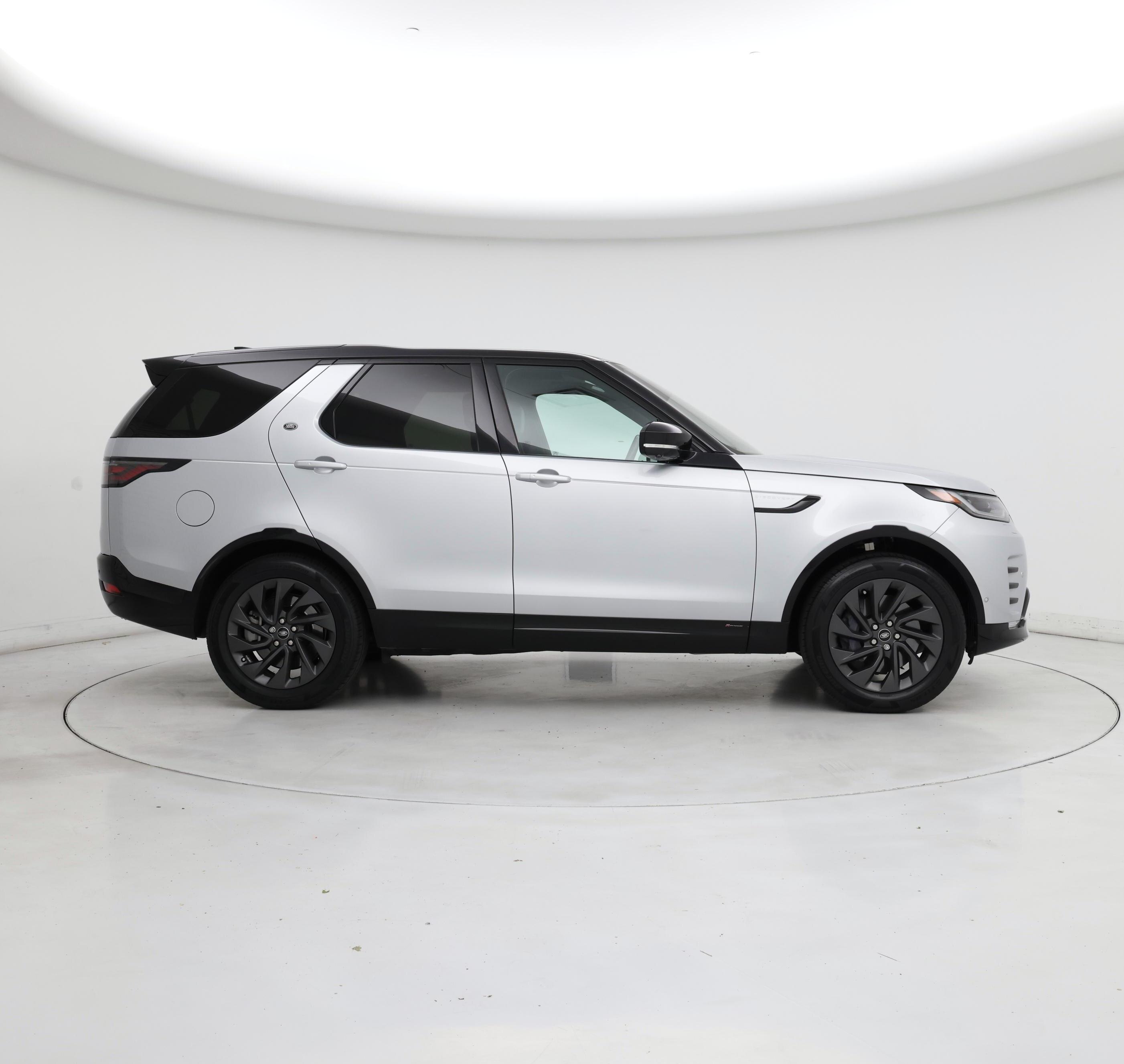 Thumbnail: 2022 Land Rover Discovery - 7