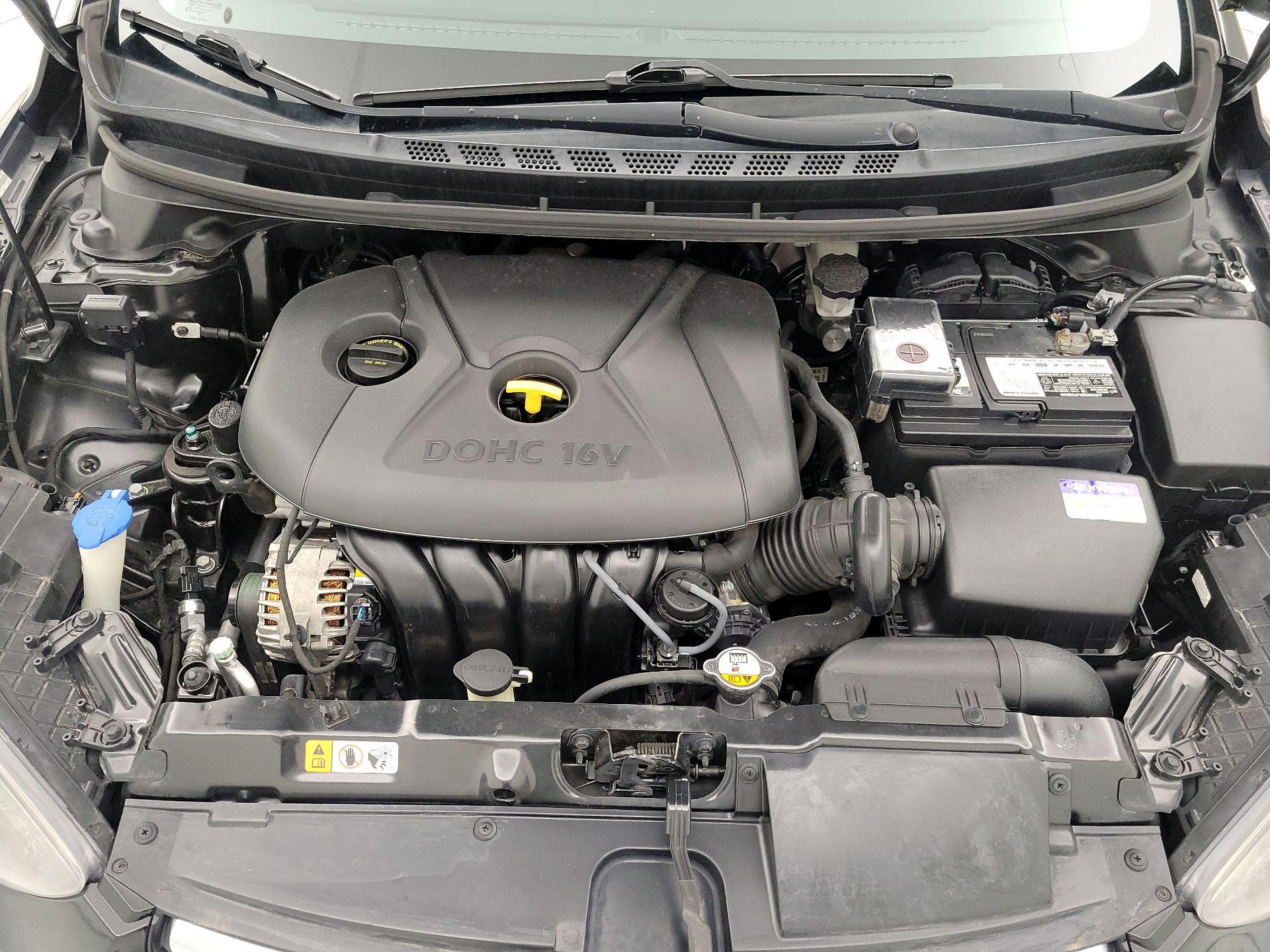 Thumbnail: 2013 Hyundai Elantra - 20
