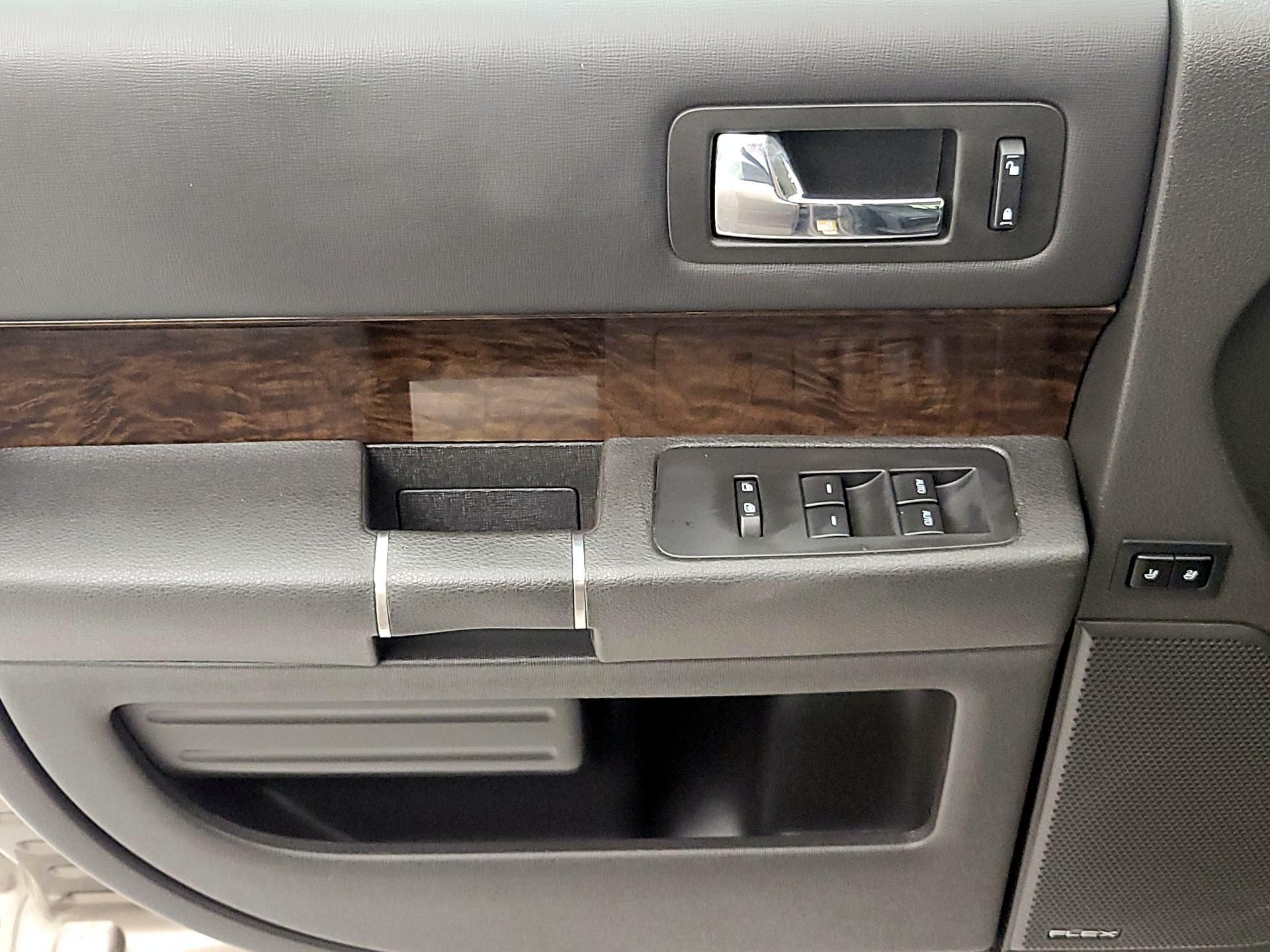 Thumbnail: 2019 Ford Flex - 12