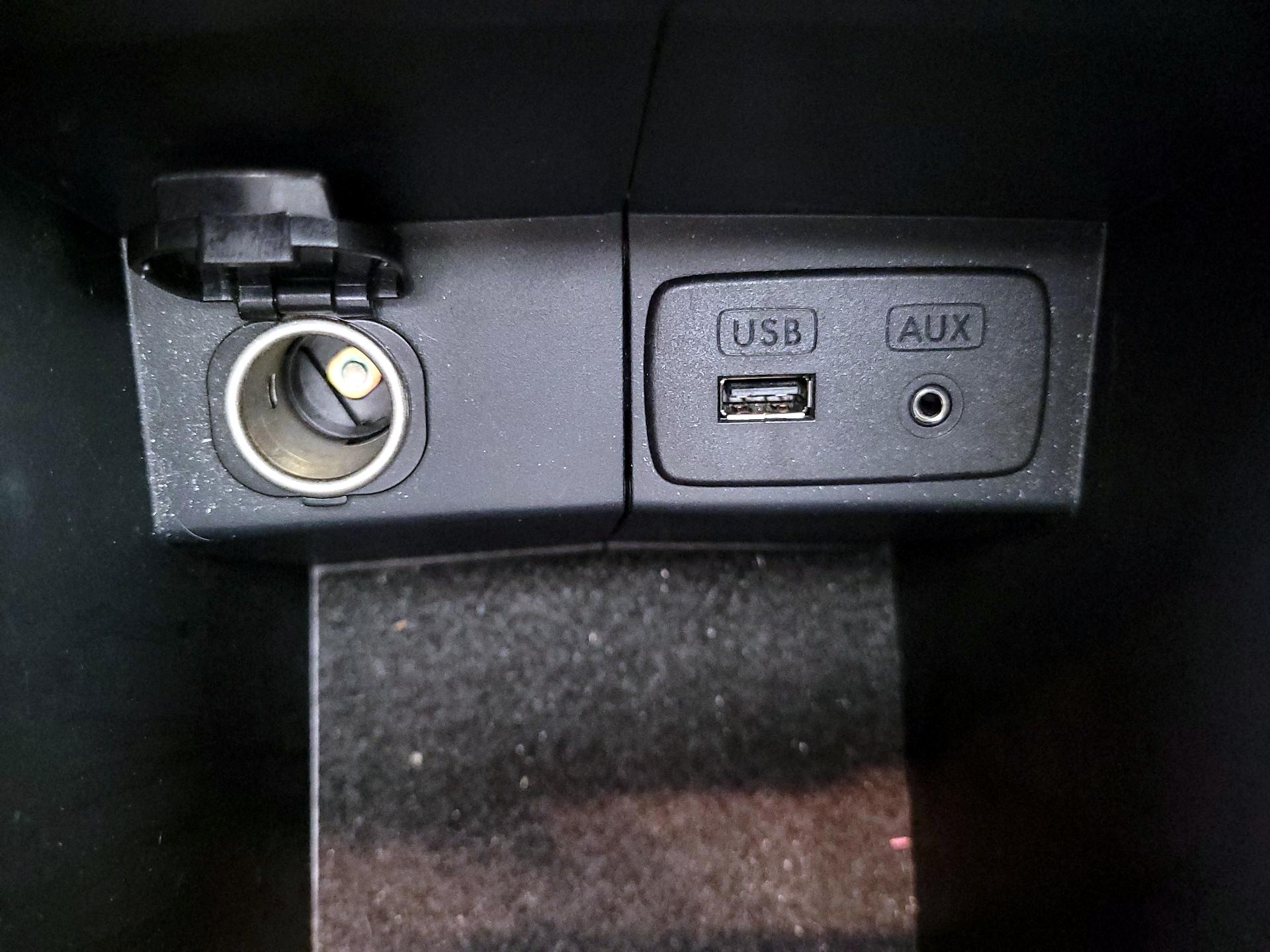 Thumbnail: 2015 Subaru Forester - 18