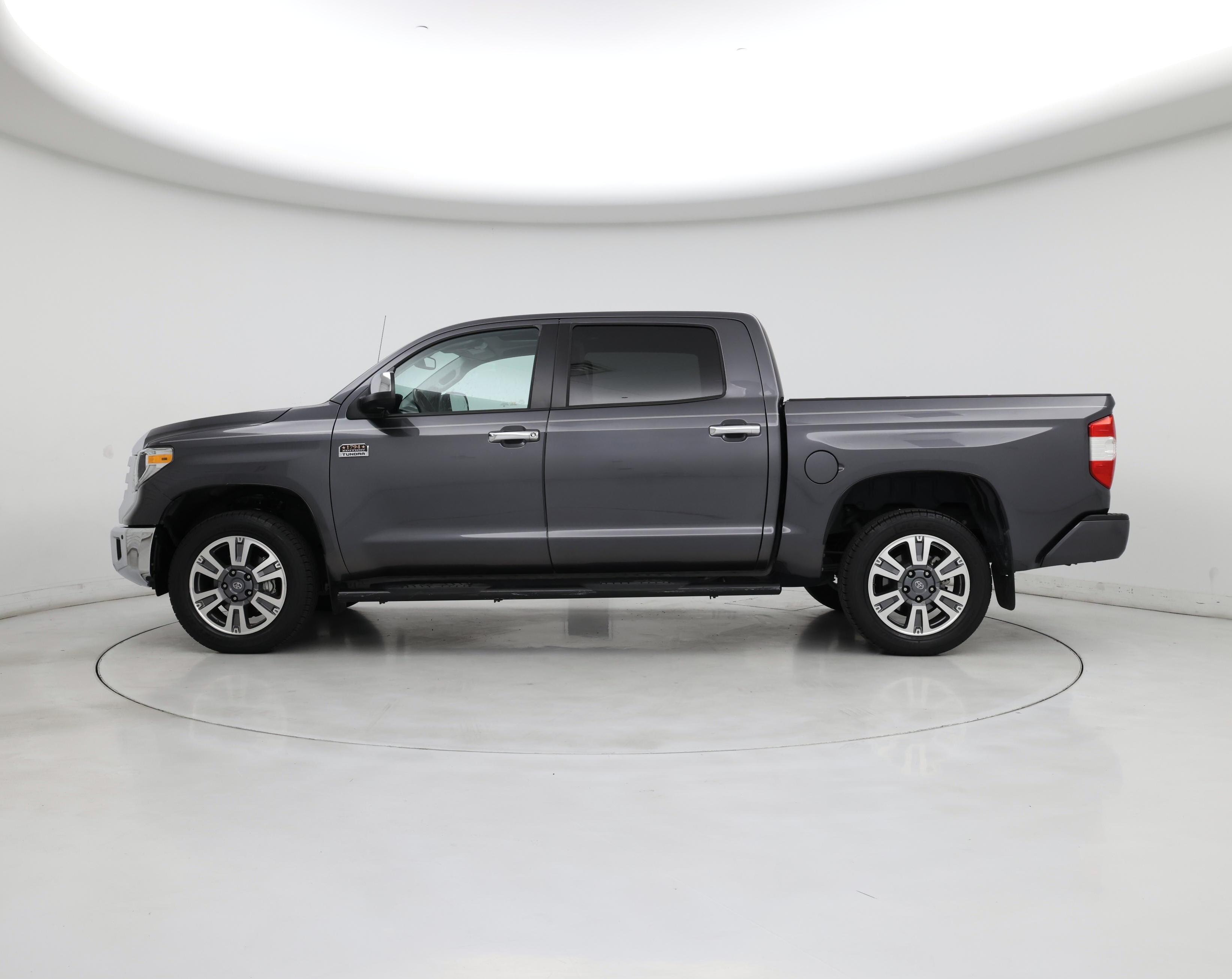 Thumbnail: 2019 Toyota Tundra - 3