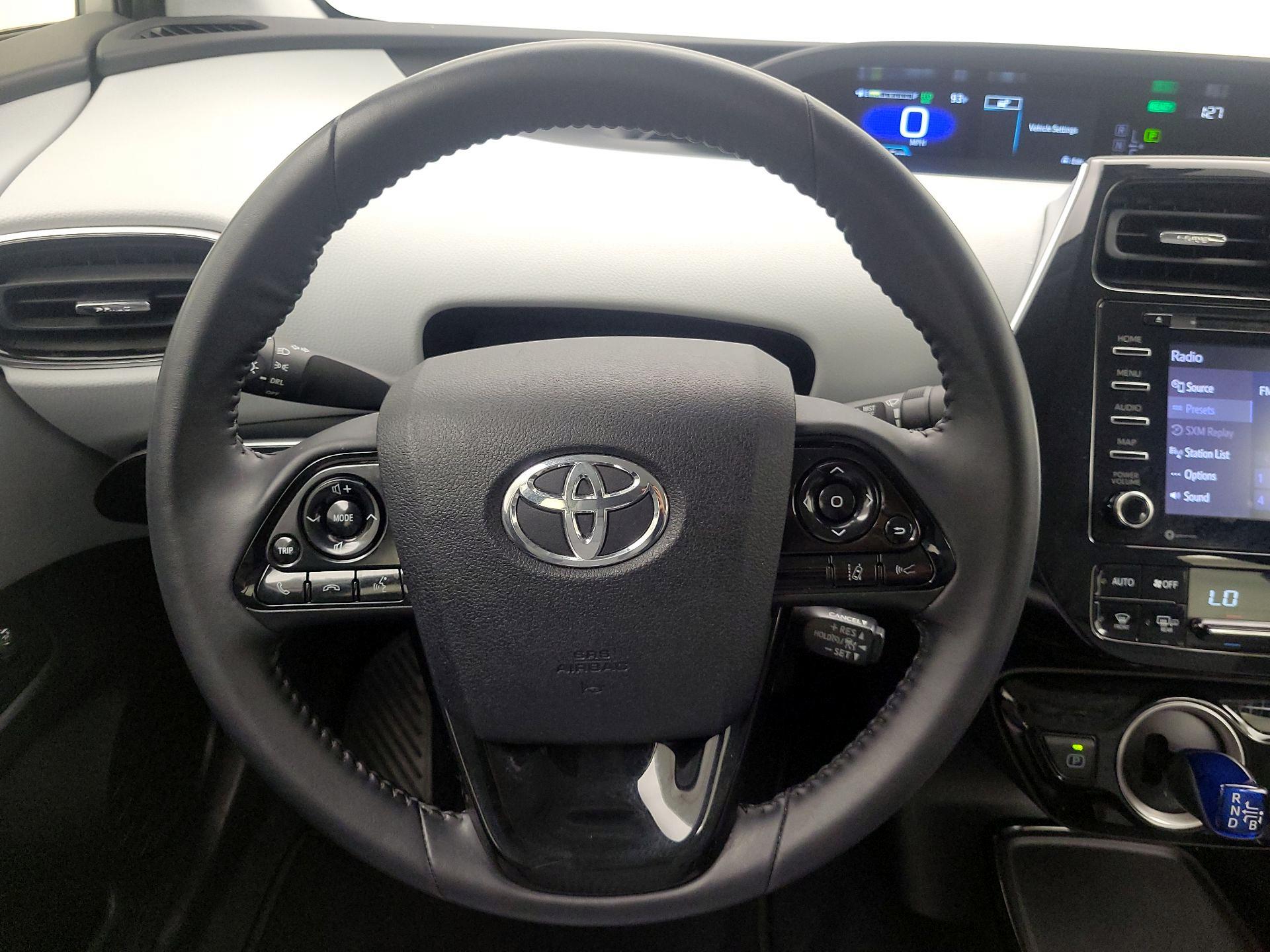 Thumbnail: 2022 Toyota Prius Prime - 10