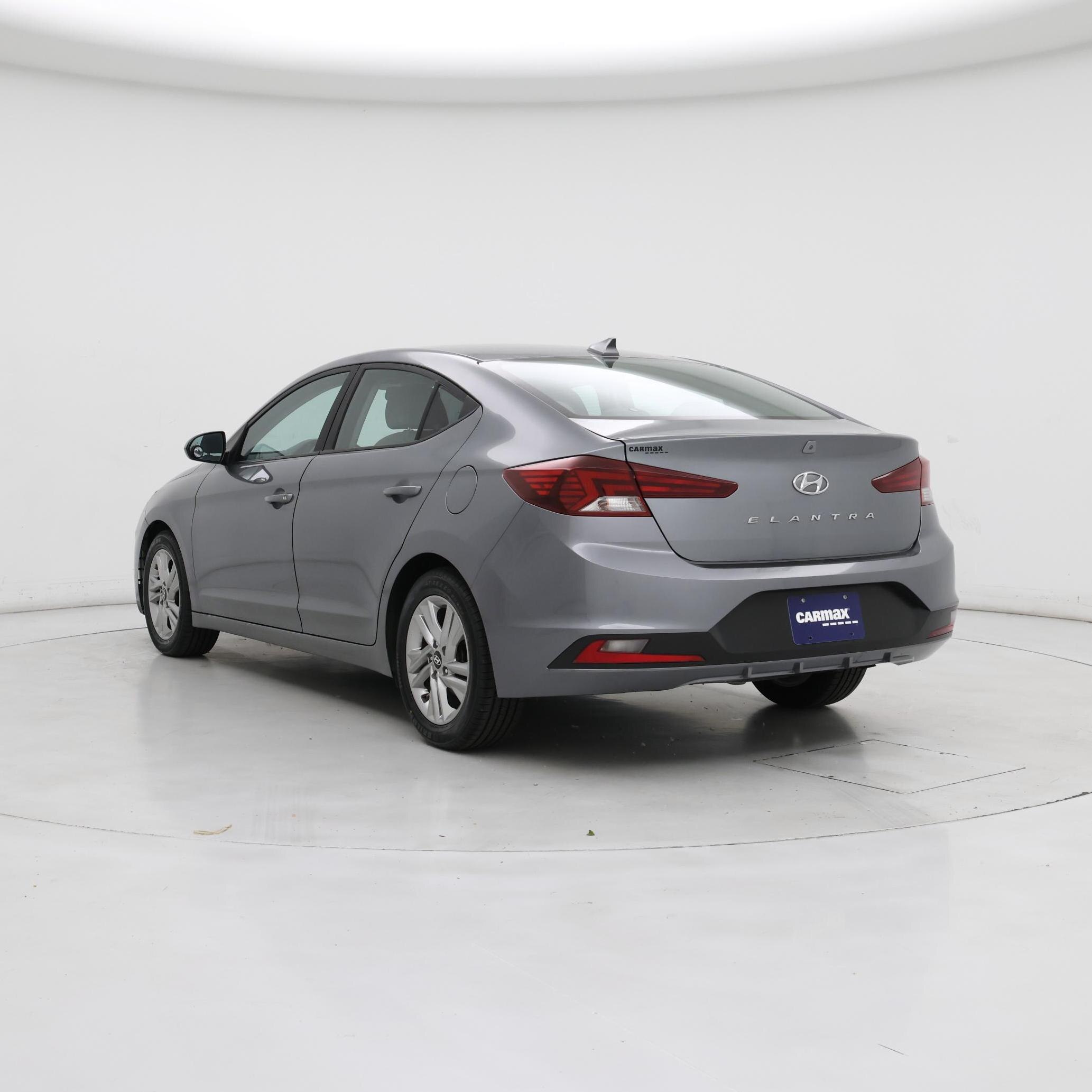Thumbnail: 2019 Hyundai Elantra - 2