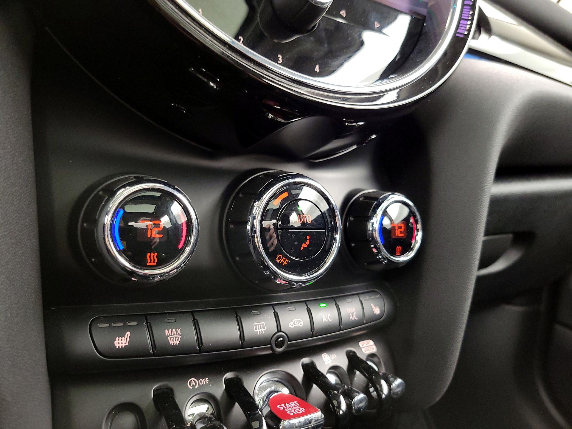 Thumbnail: 2023 MINI Cooper Hardtop - 16