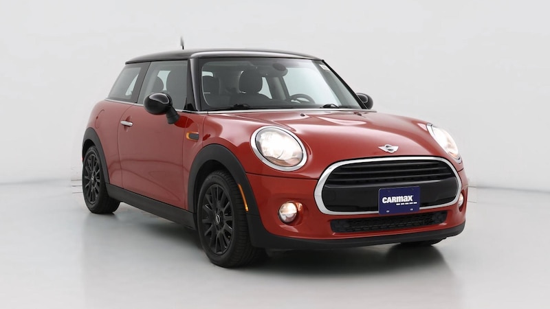 2016 MINI Cooper Hardtop  Hero Image
