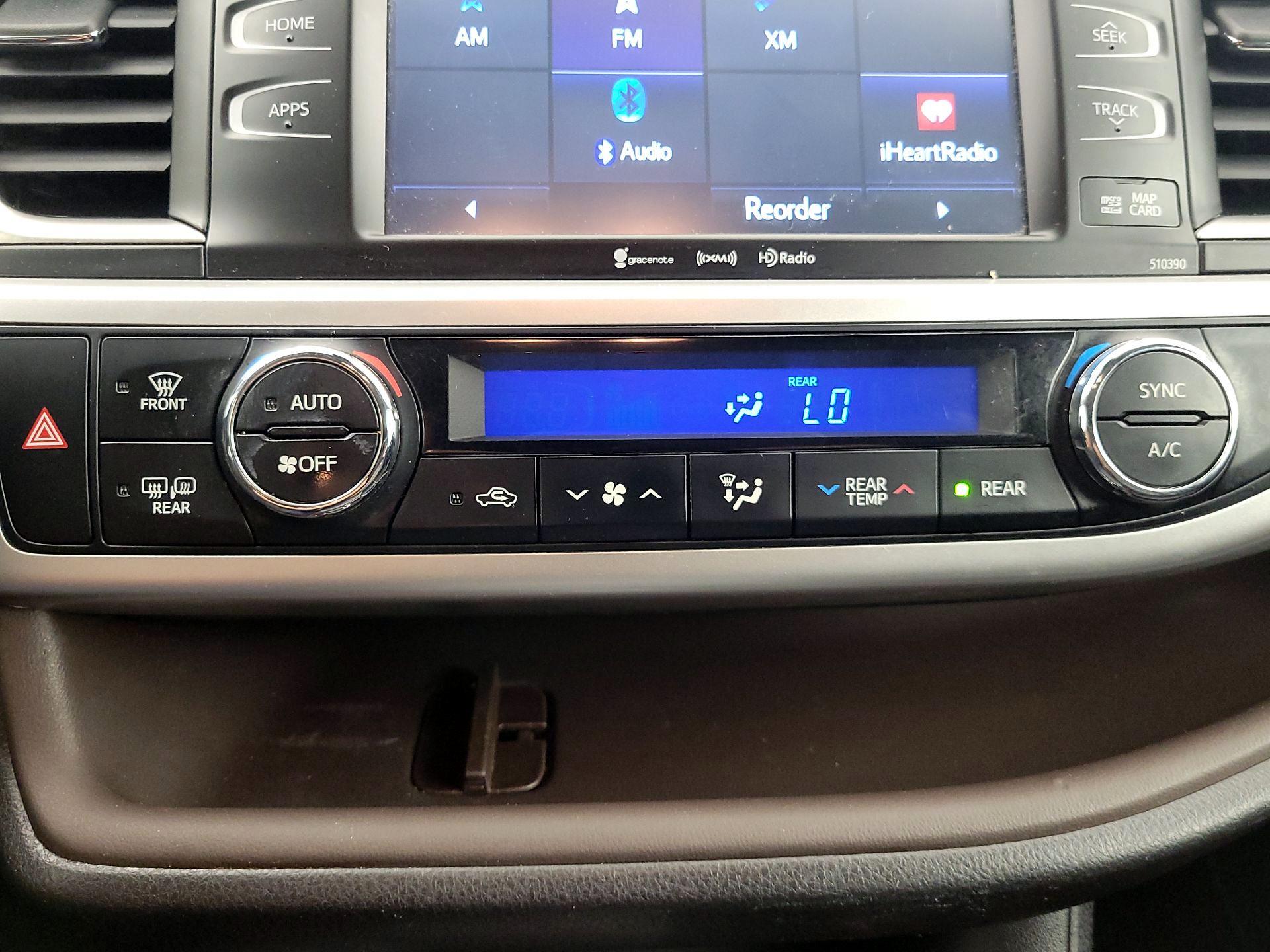 Thumbnail: 2018 Toyota Highlander - 17
