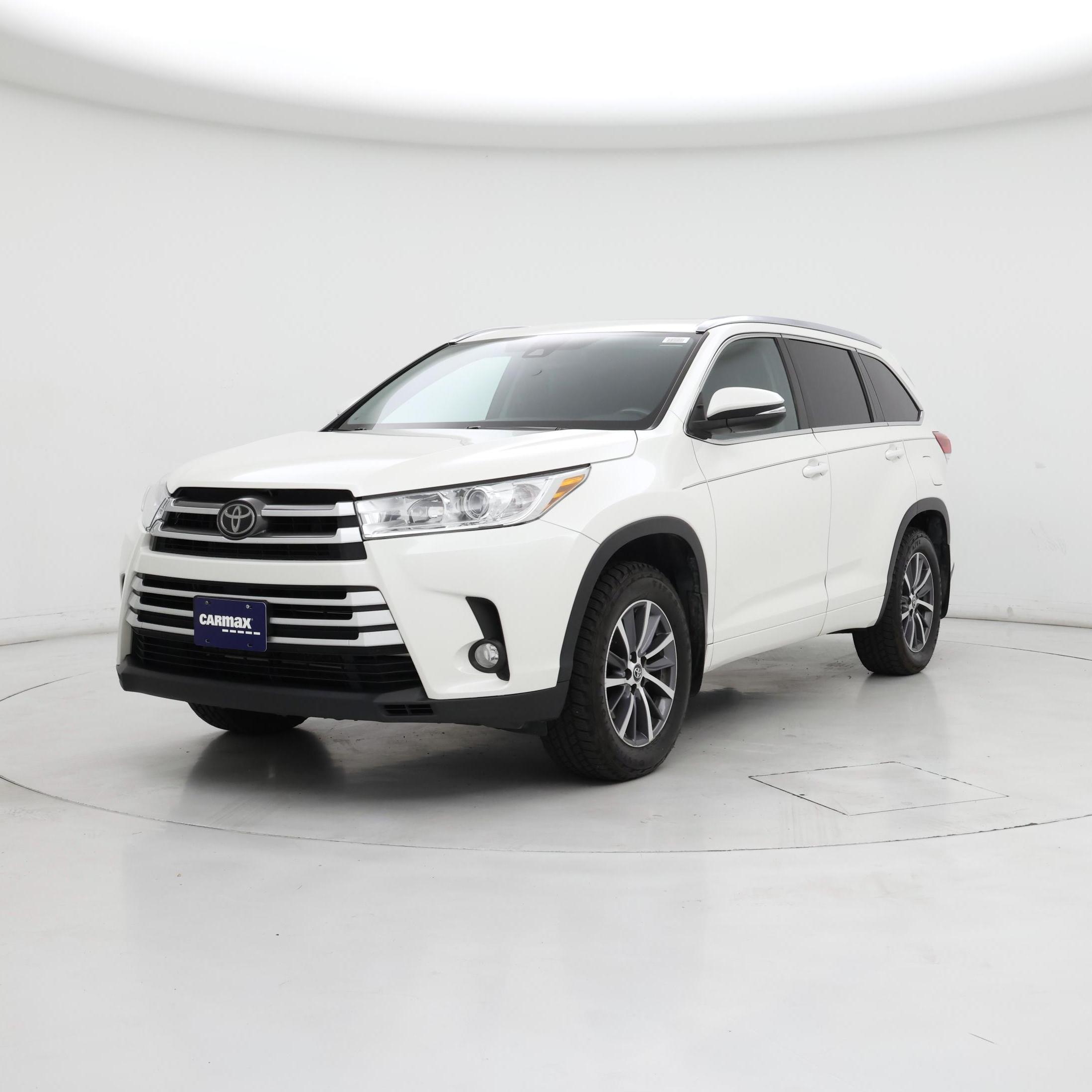 Thumbnail: 2018 Toyota Highlander - 4