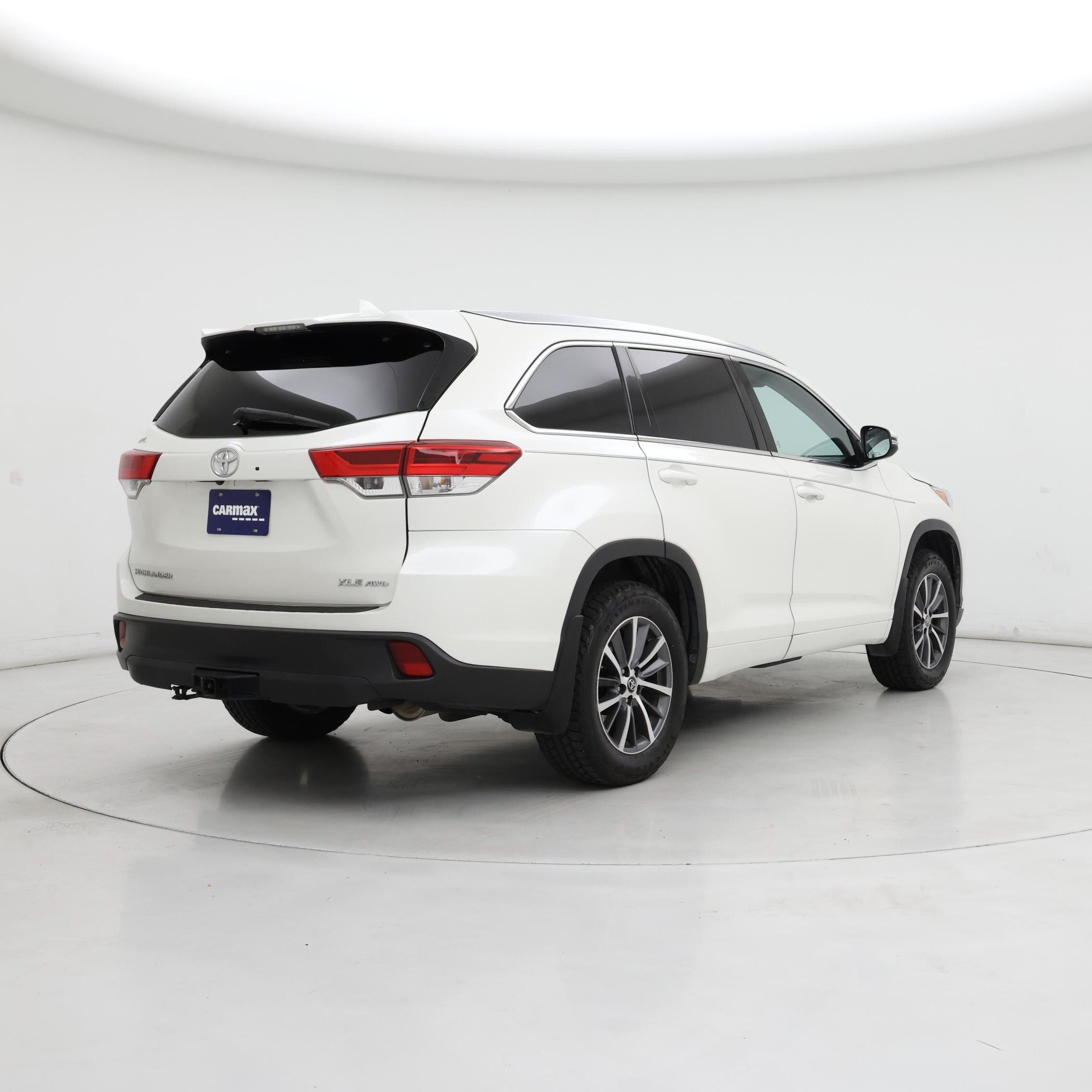 Thumbnail: 2018 Toyota Highlander - 8
