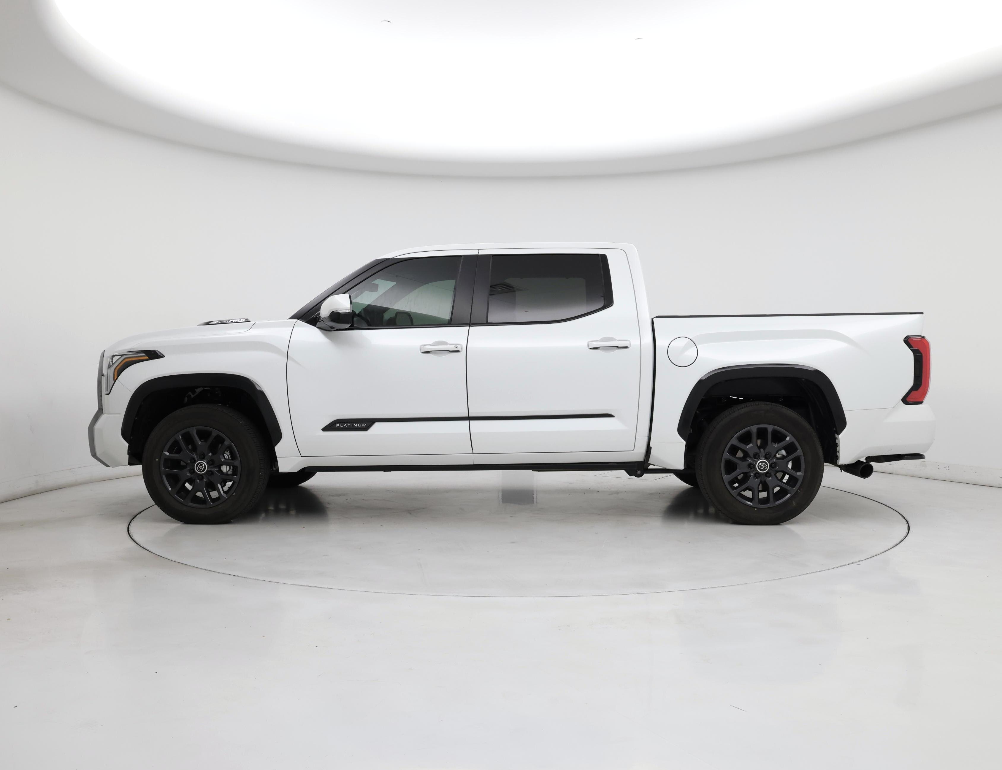 Thumbnail: 2024 Toyota Tundra - 3