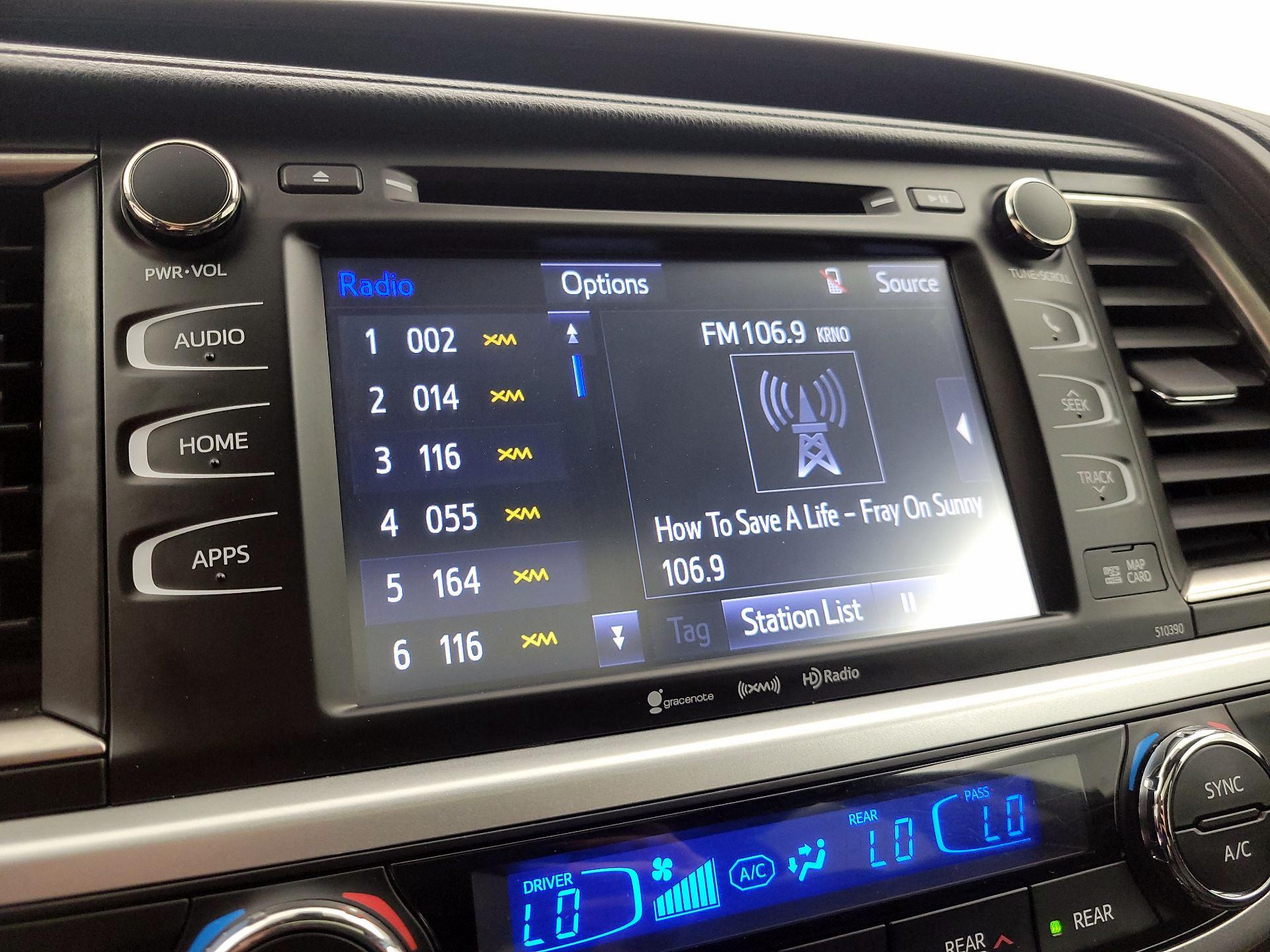 Thumbnail: 2019 Toyota Highlander - 16