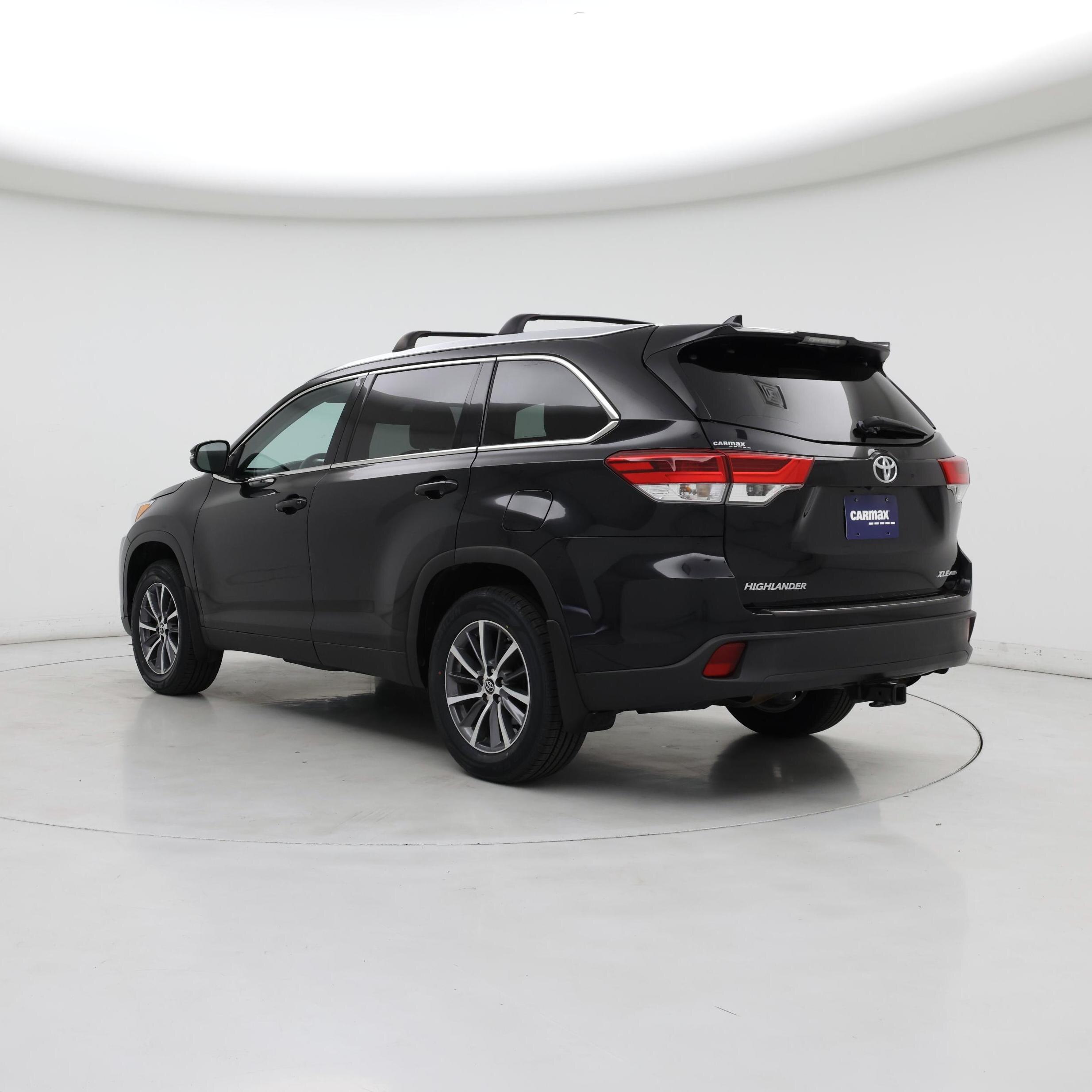 Thumbnail: 2019 Toyota Highlander - 2