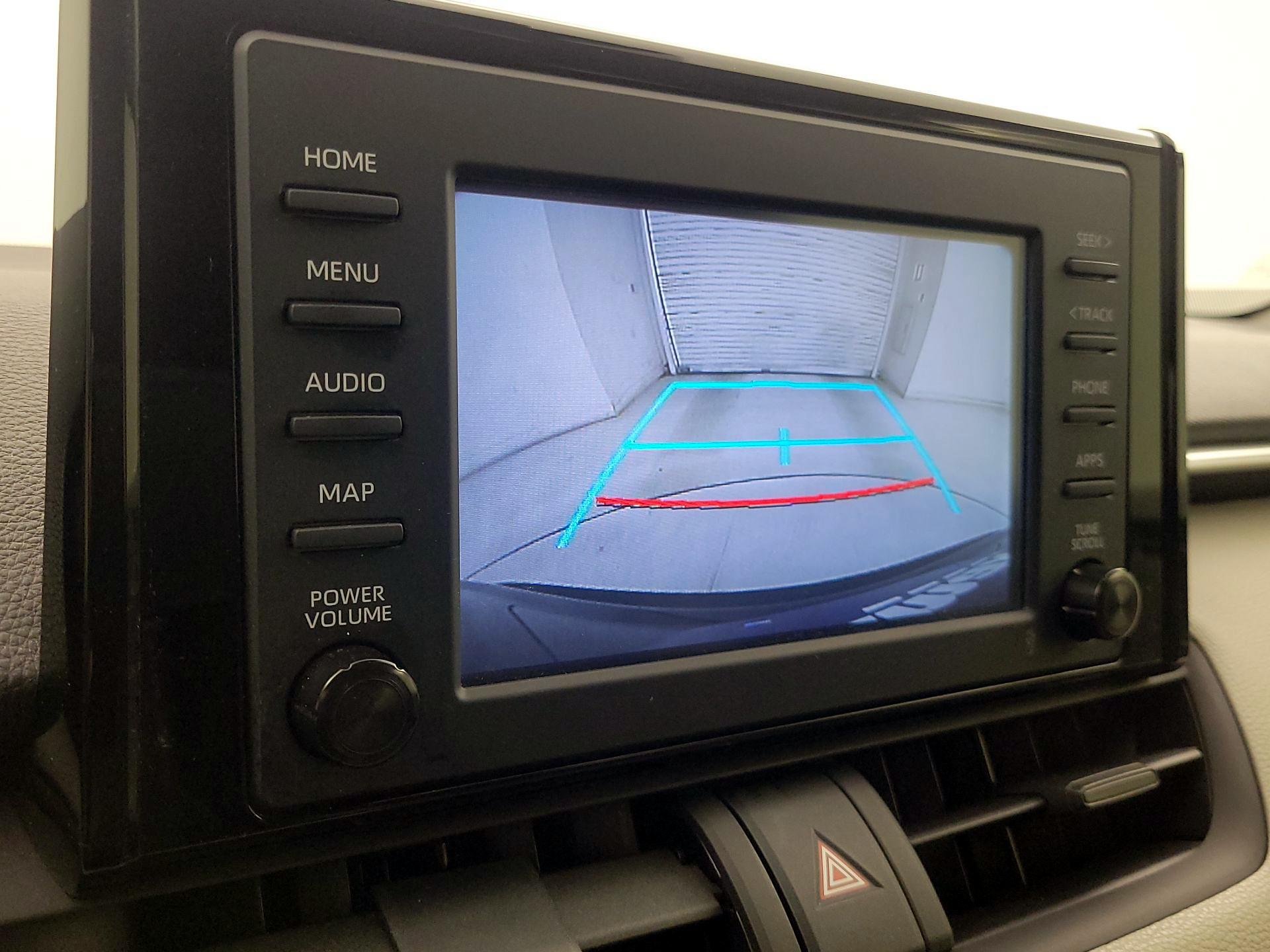 Thumbnail: 2019 Toyota RAV4 - 14