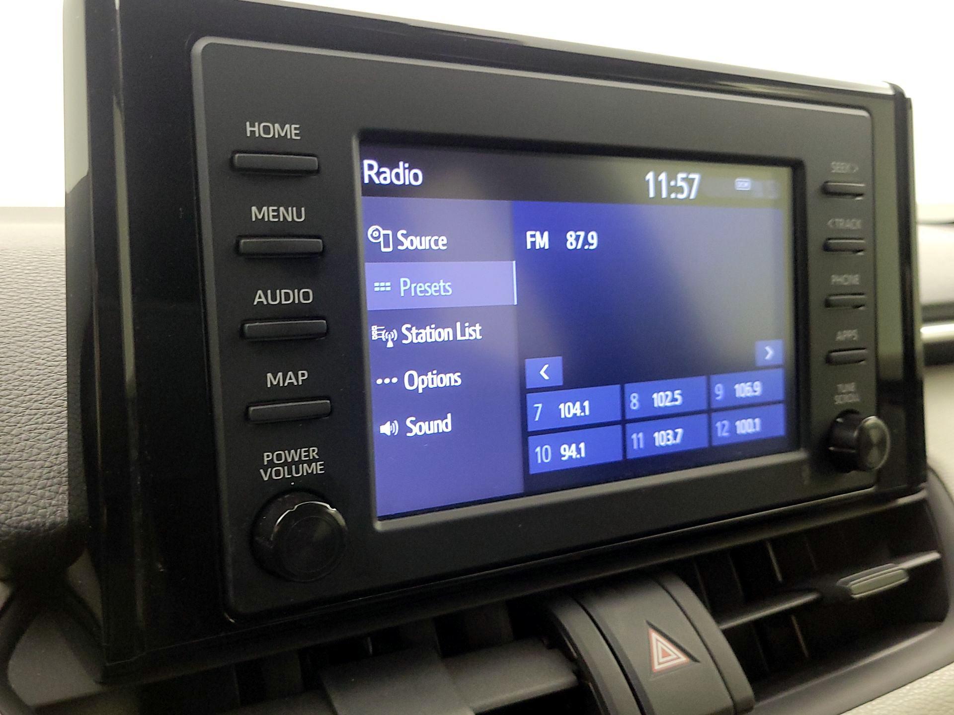 Thumbnail: 2019 Toyota RAV4 - 15