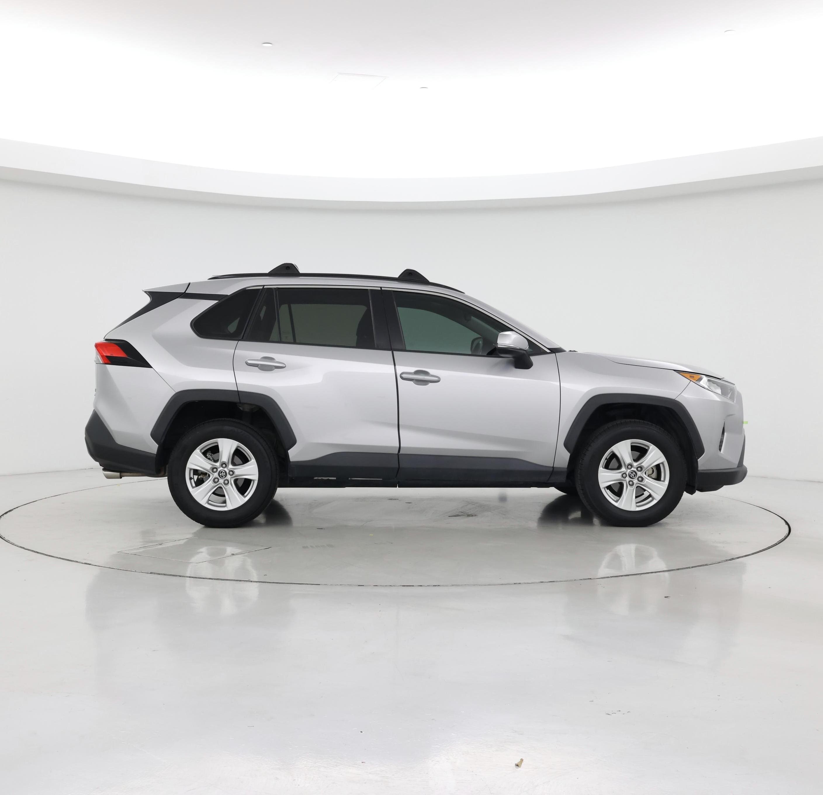 Thumbnail: 2020 Toyota RAV4 - 7