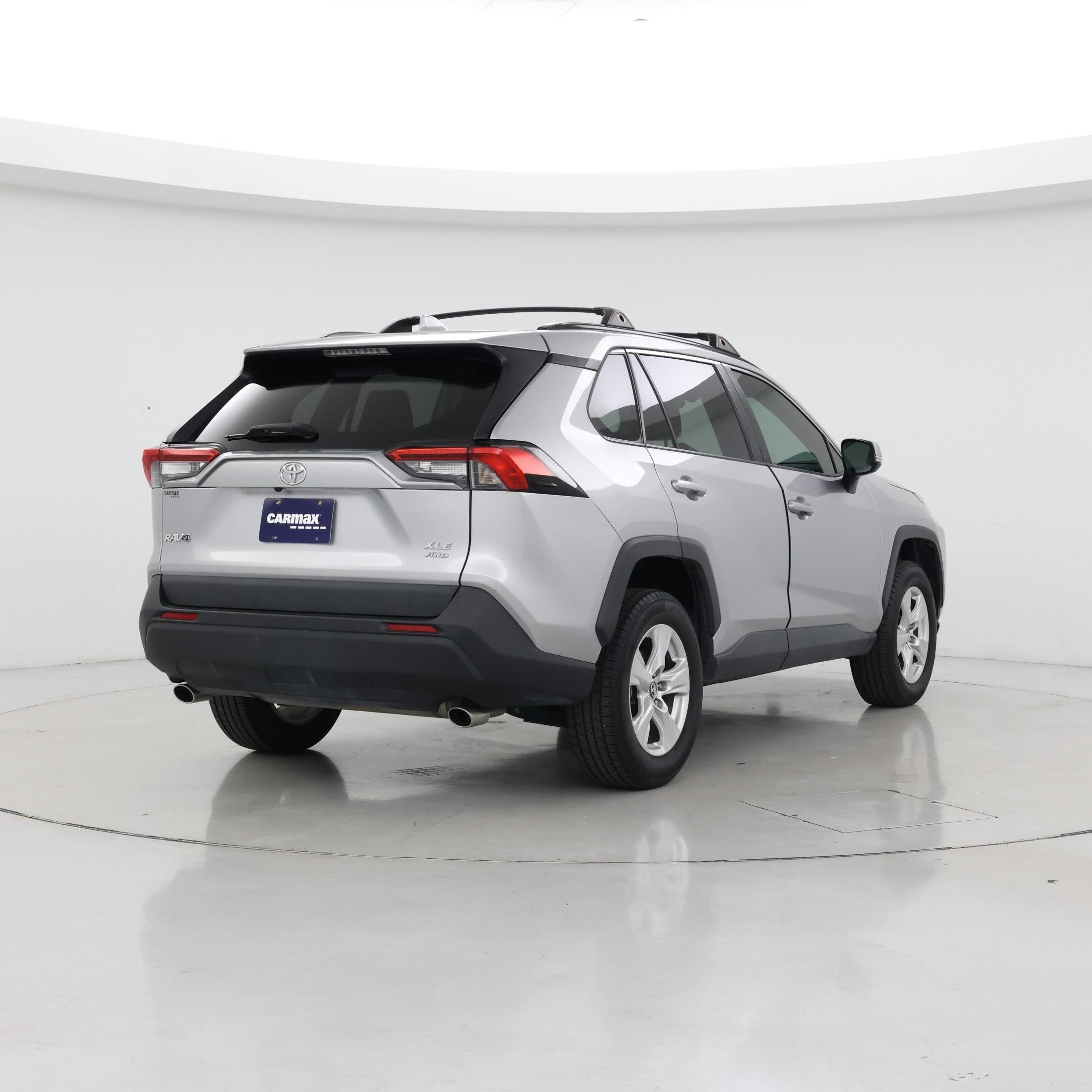 Thumbnail: 2020 Toyota RAV4 - 8