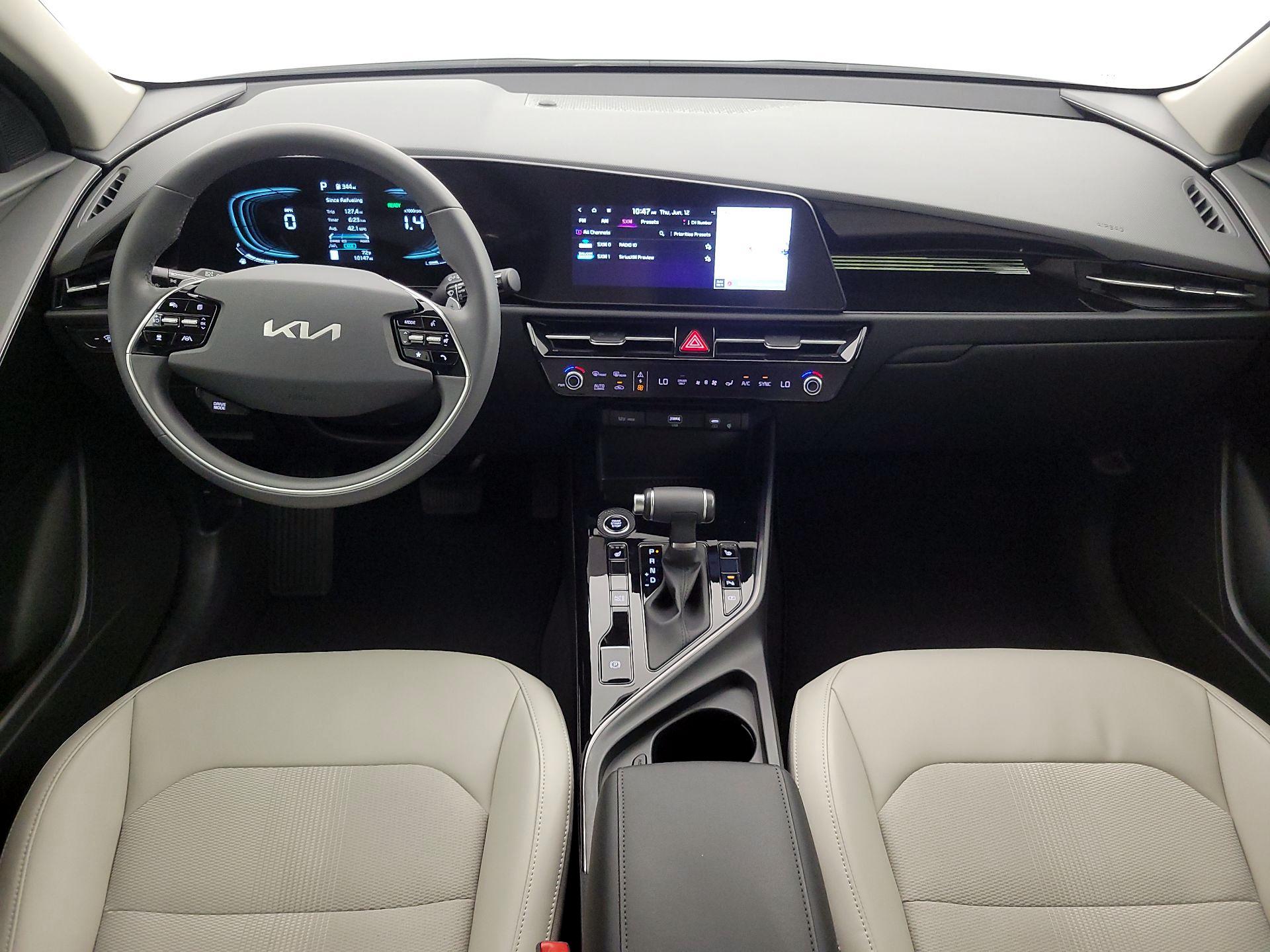 Thumbnail: 2023 Kia Niro - 9