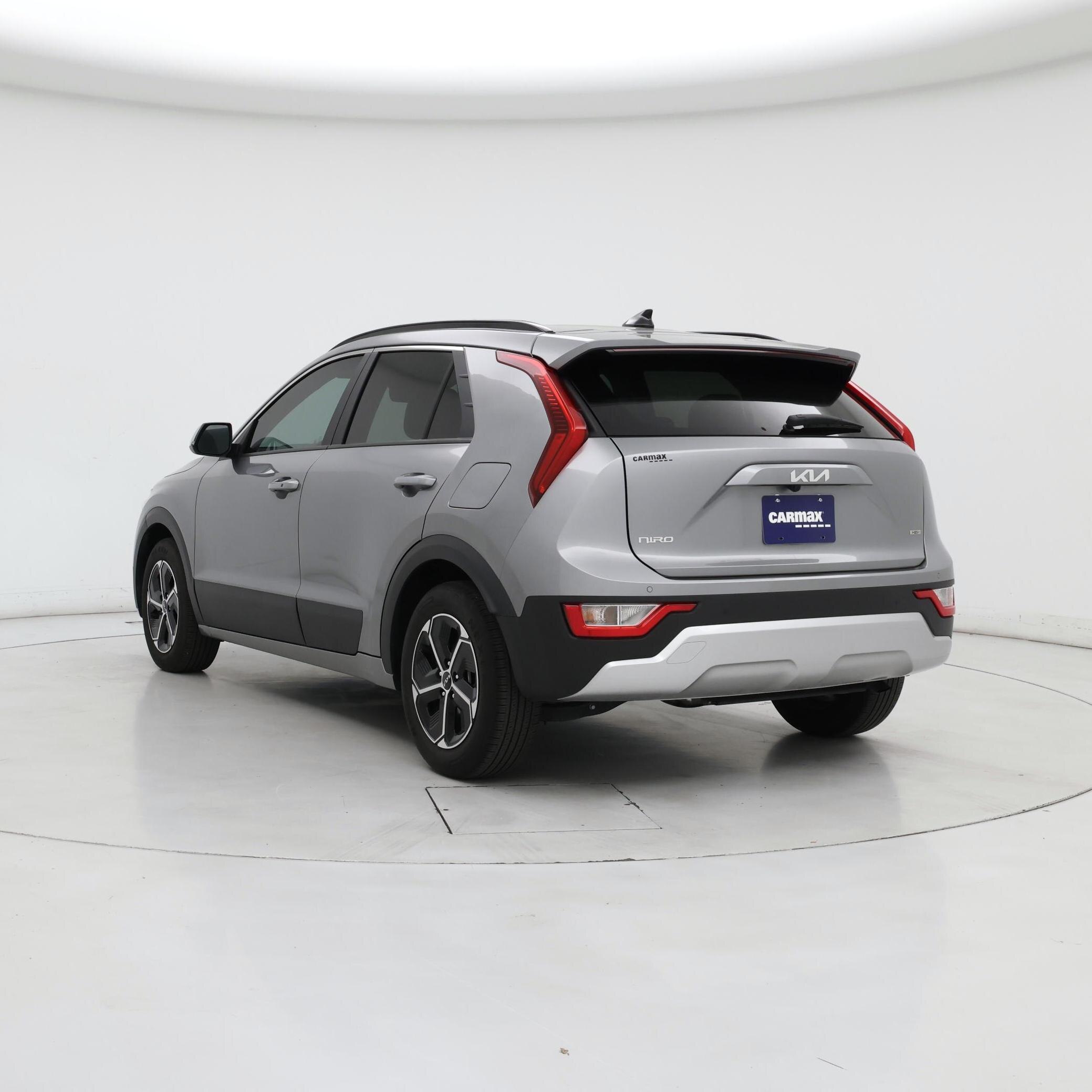 Thumbnail: 2023 Kia Niro - 2