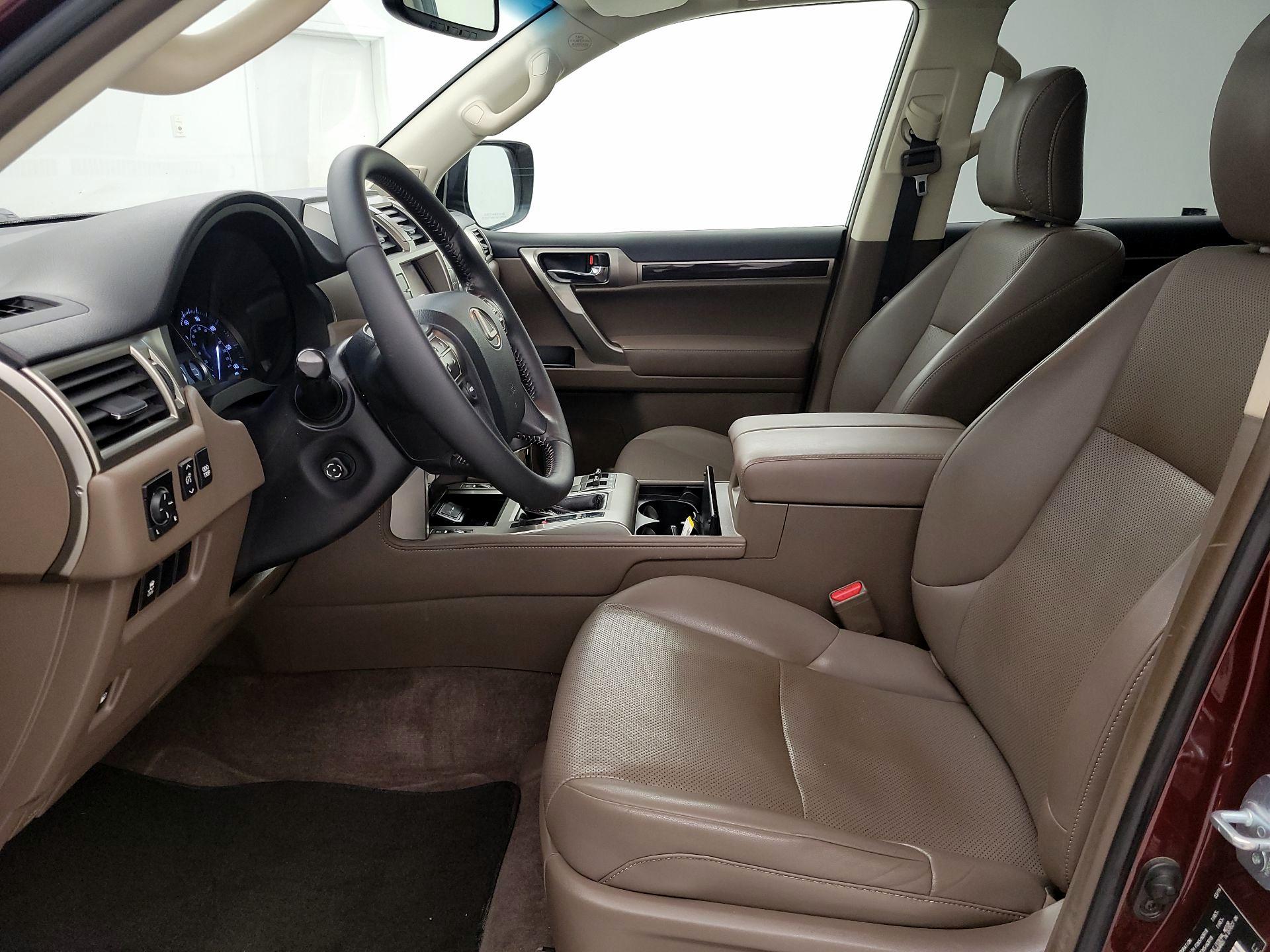 Thumbnail: 2016 Lexus GX - 11